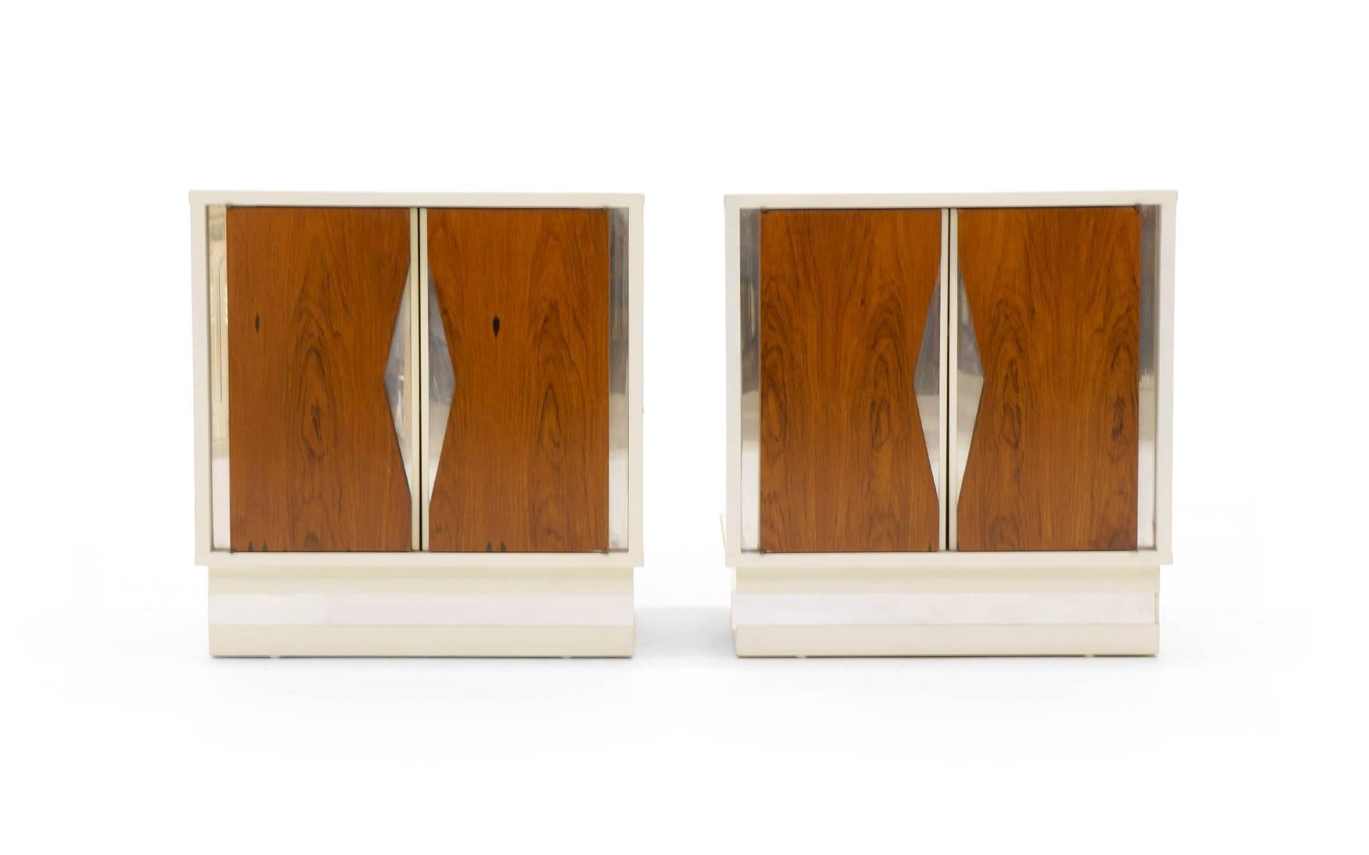 Wood Large White and Rosewood Six-Drawer Dresser by Milo Baughman for Thayer Coggin