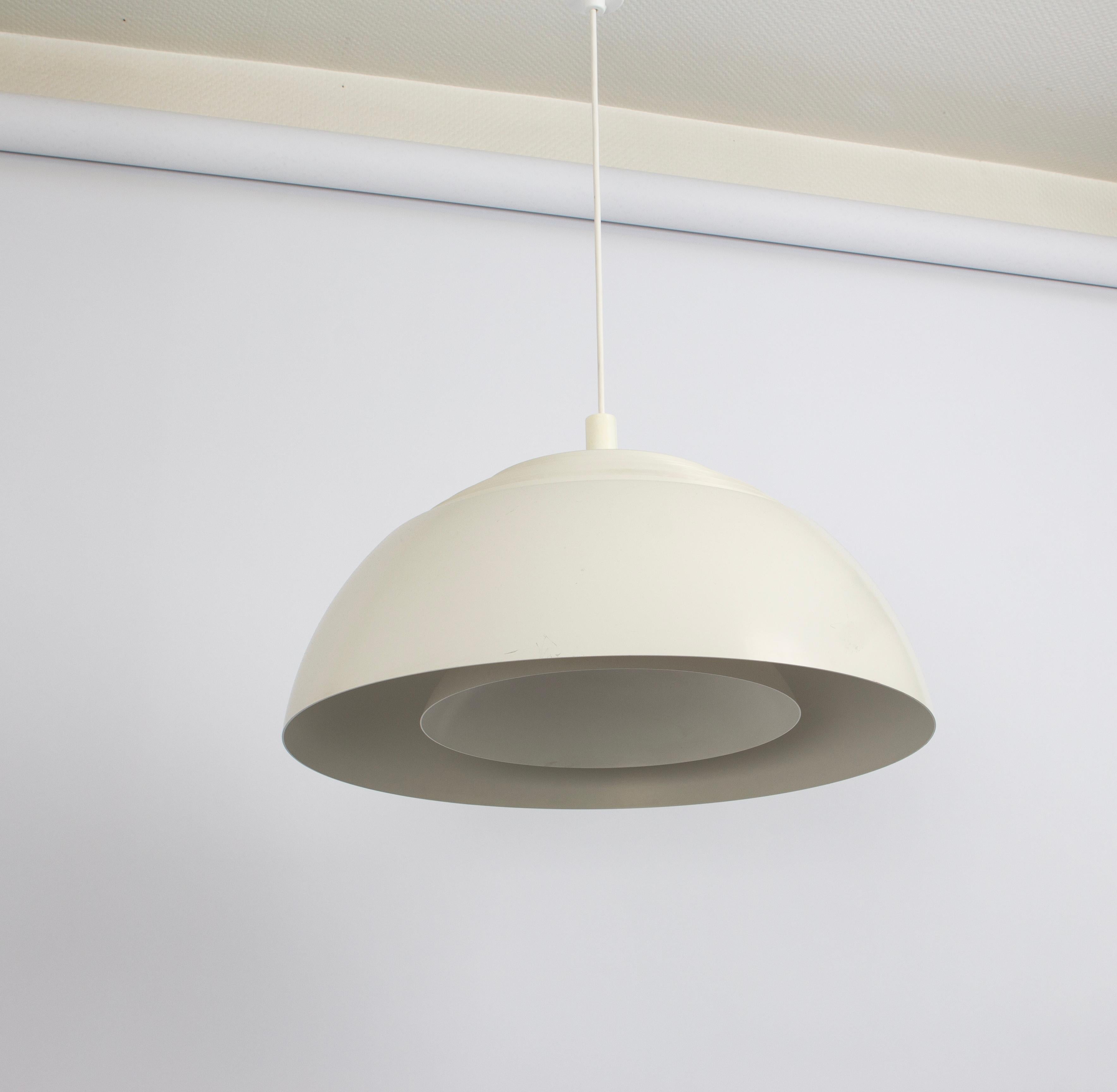 Danese Large White Arne Jacobsen Pendant Light by Louis Poulsen, AJ Royal, 1960s in vendita