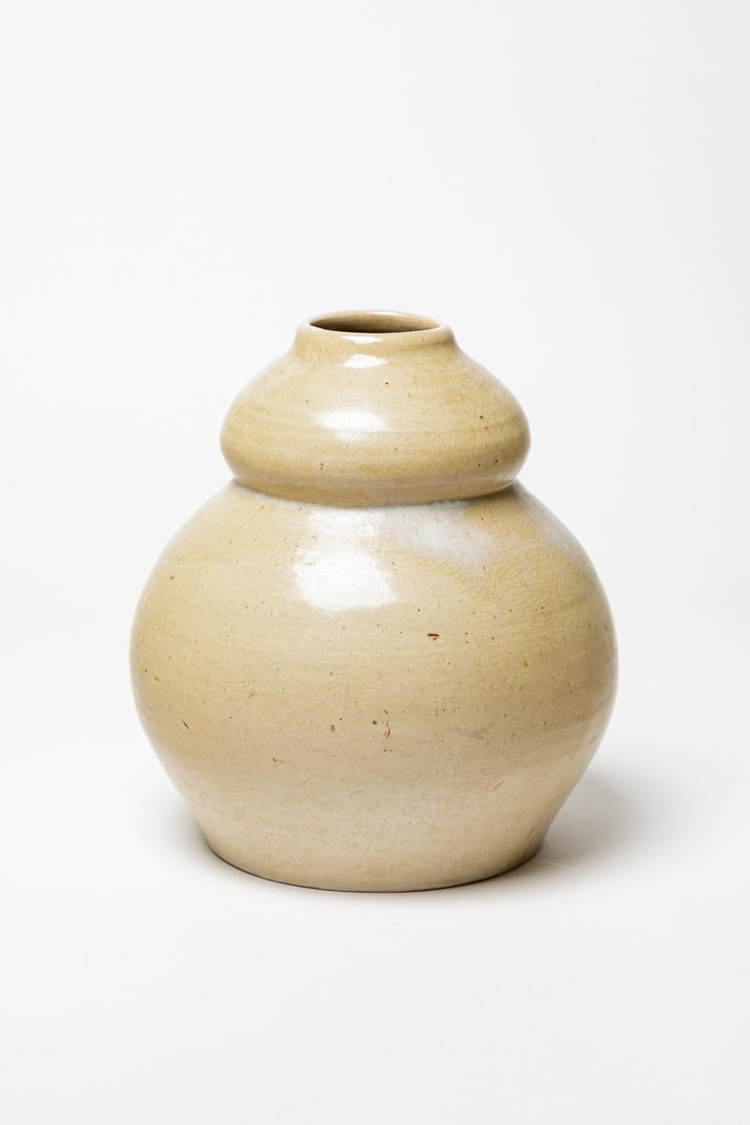 Français Grand vase blanc art déco par Betzy Augeron, pièce unique faite à la main 1940 en vente