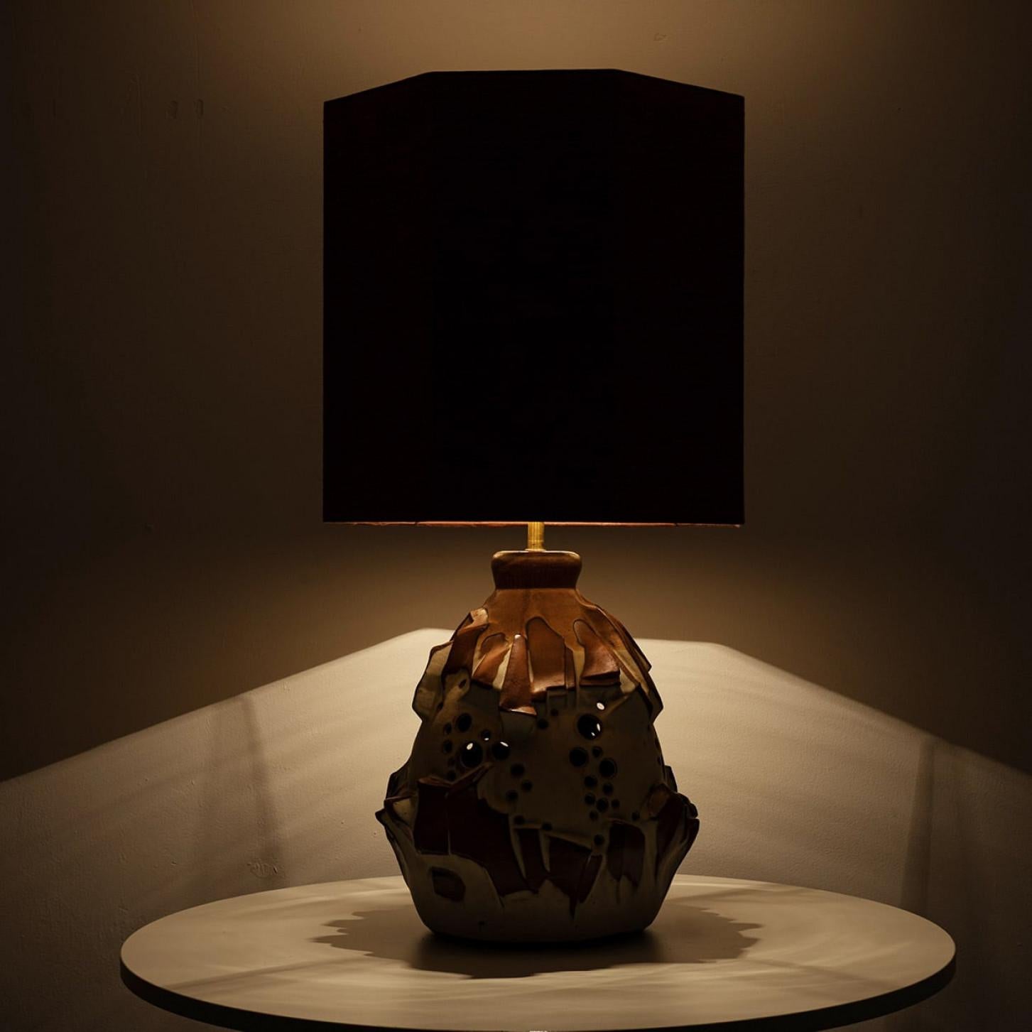 Grand lampadaire en céramique brique blanche, abat-jour octogonal par R. Houben en vente 5