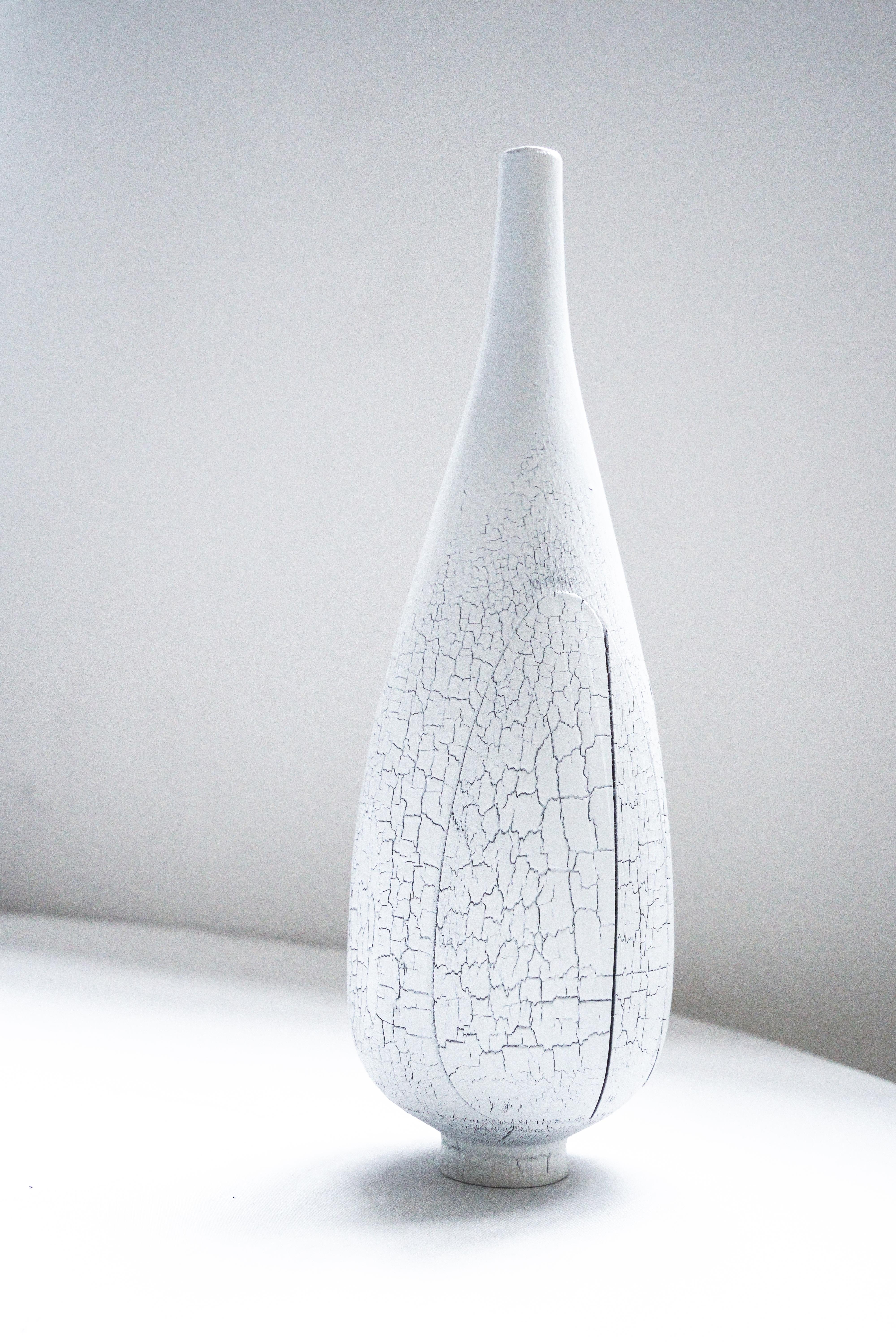 Post-Modern Large White Burnt Beech Vase by Daniel Elkayam For Sale