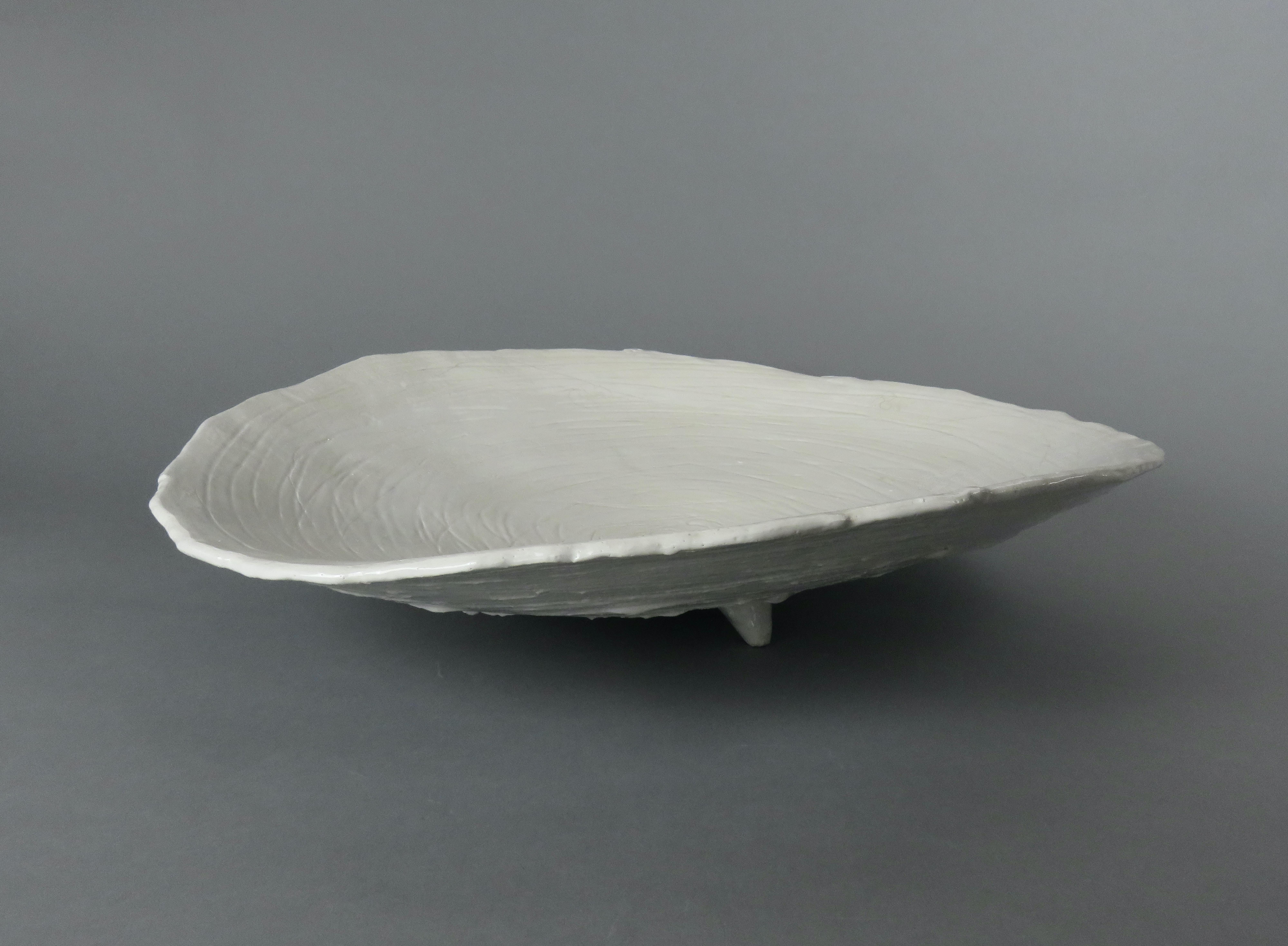 Glazed Large White Ceramic Bowl on Tripod Feet, Wave Rim with Hand Drawn Interior For Sale