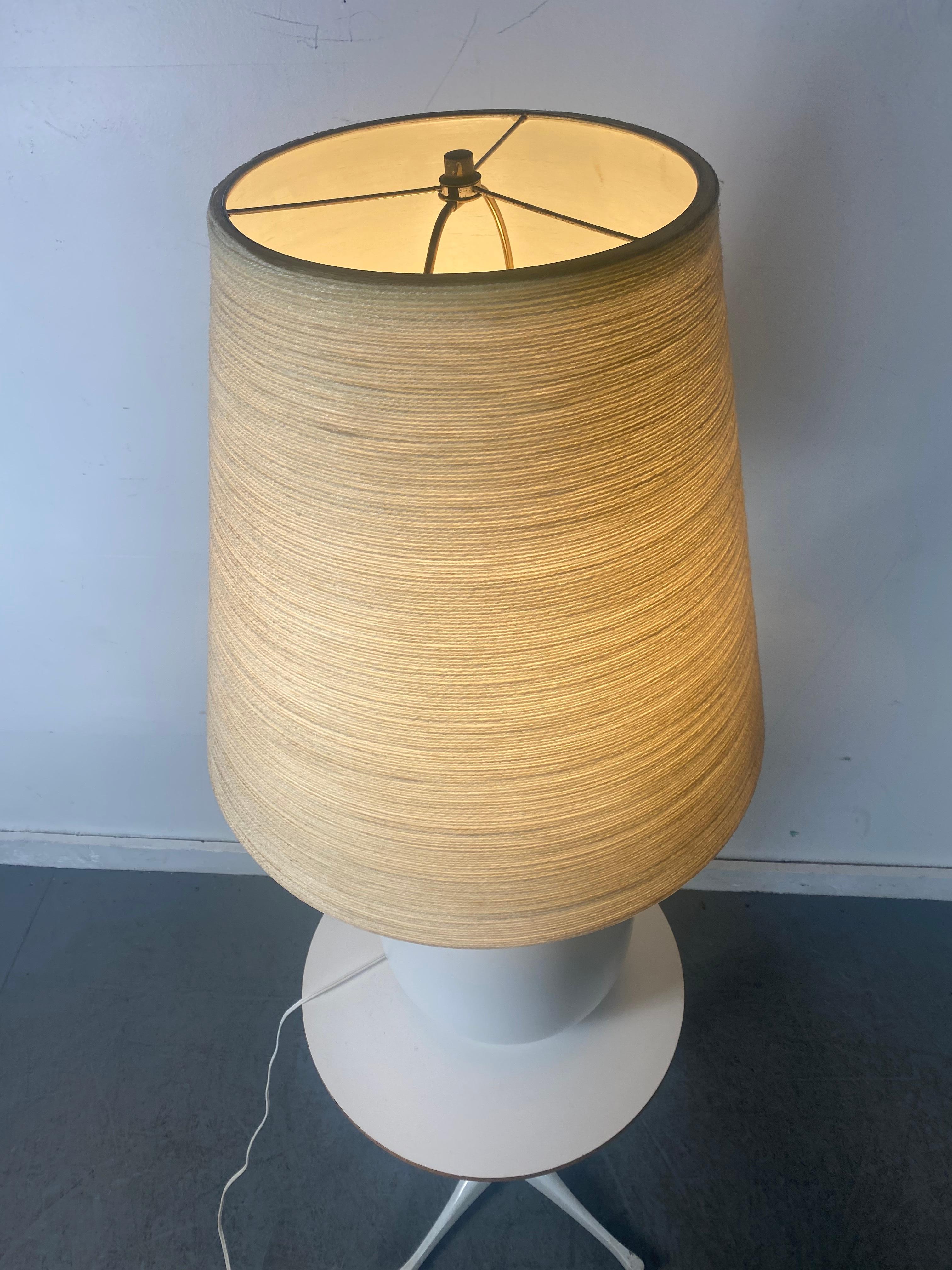 Large White Ceramic Lotte & Gunnar Bostlund Lamp In Good Condition For Sale In Buffalo, NY