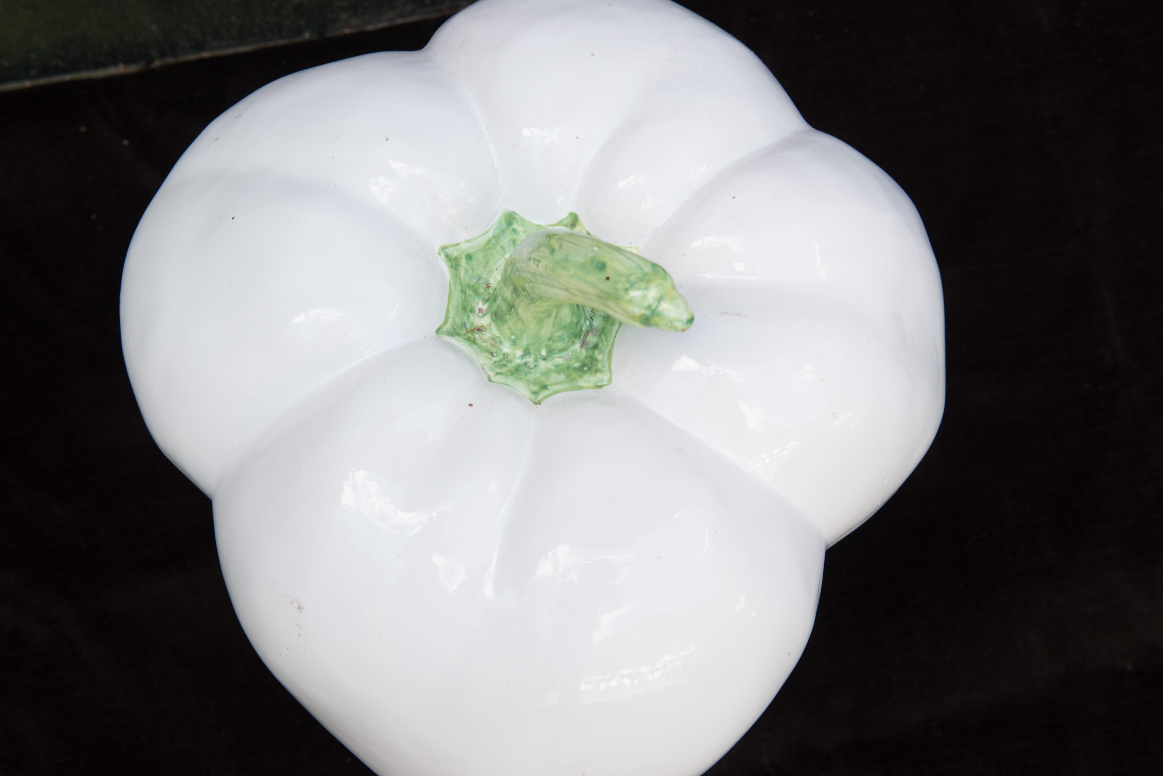 Large White Ceramic Pepper, 1970s In Good Condition For Sale In Stamford, CT