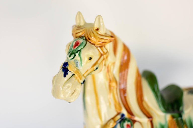 Large White Chinese Pottery Horse, with Red Jewels In Excellent Condition For Sale In Somis, CA
