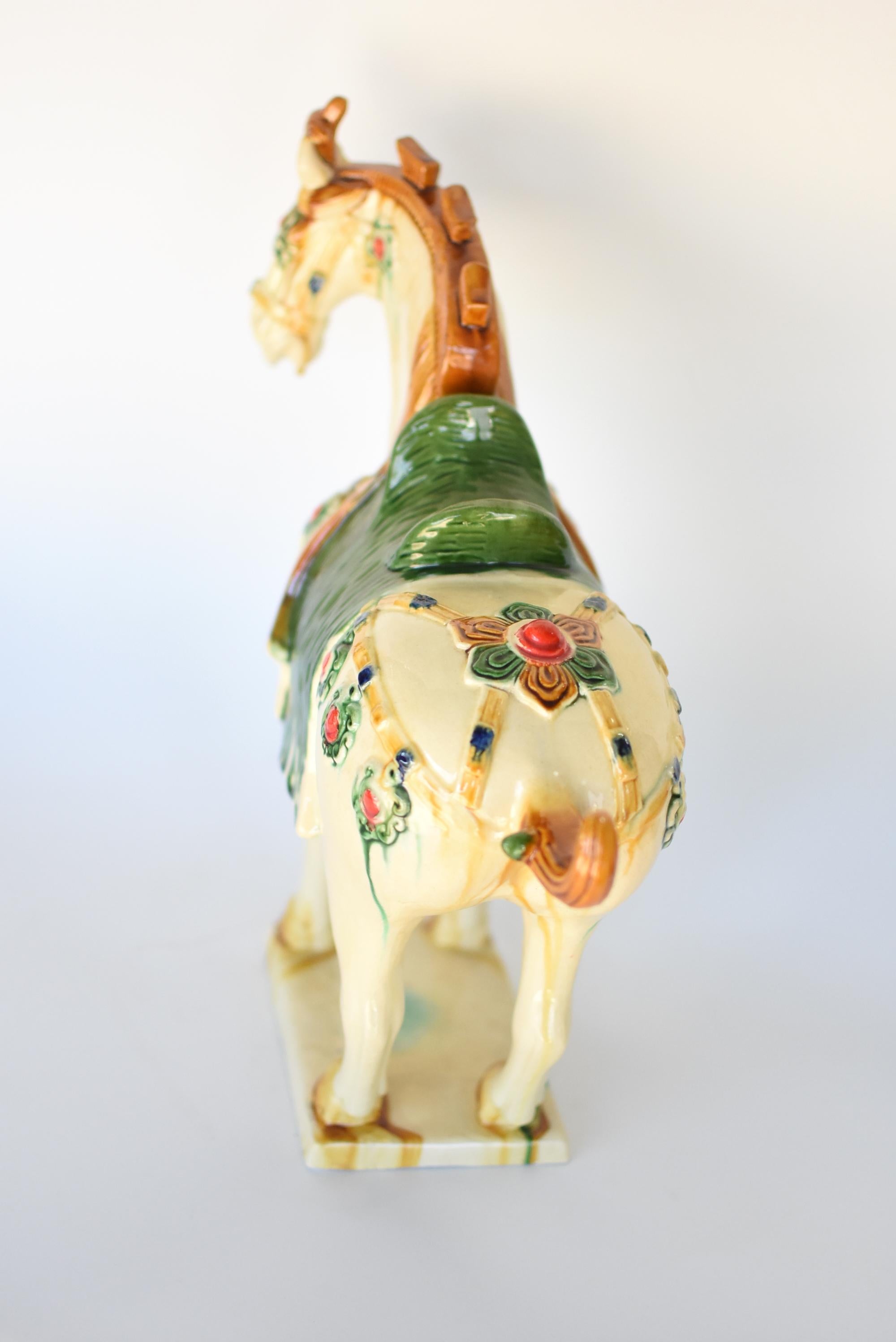 Large White Chinese Pottery Horse with Ruby Colored Studs 4