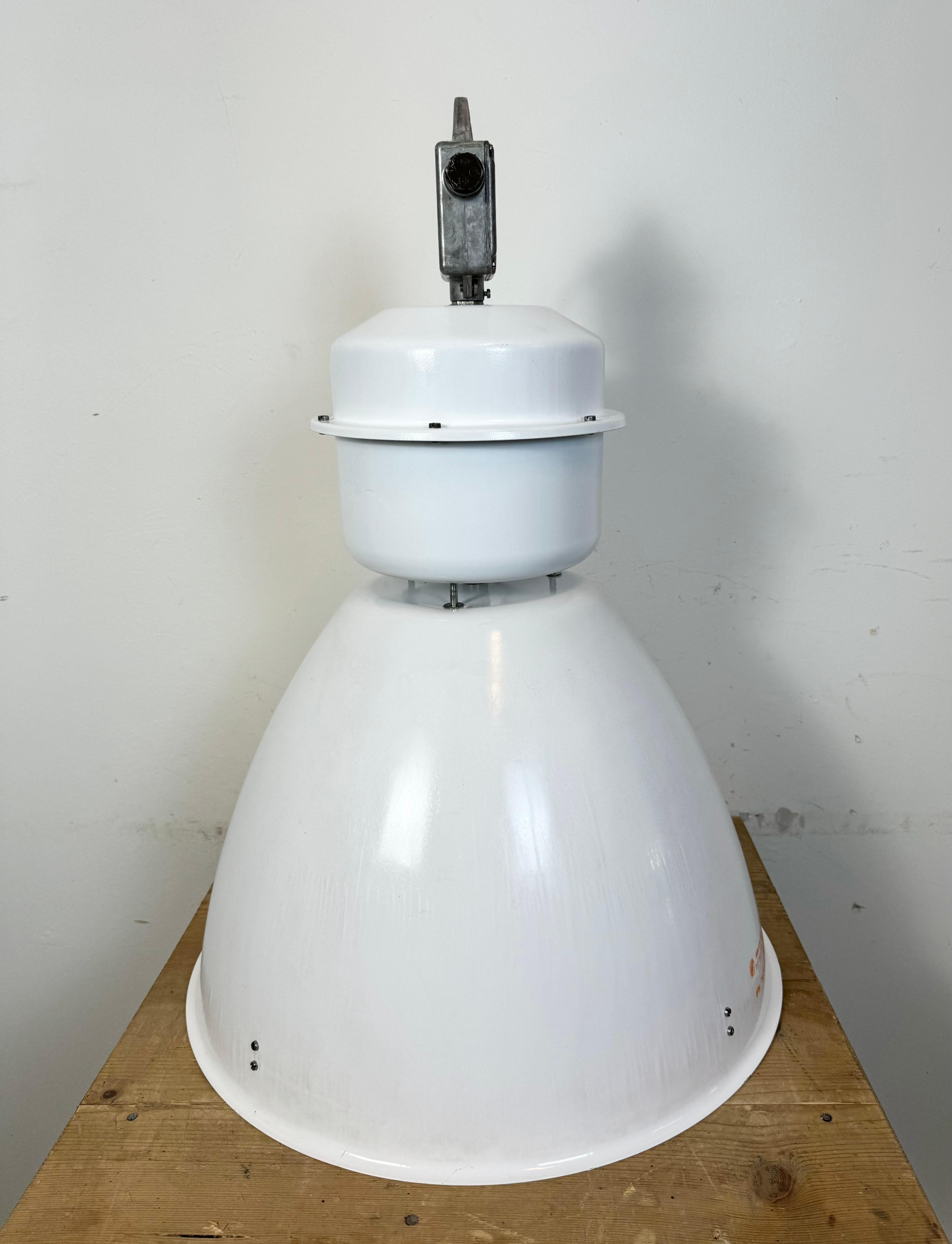 Large White Enamel Industrial Factory Lamp from Elektrosvit, 1990s For Sale 6