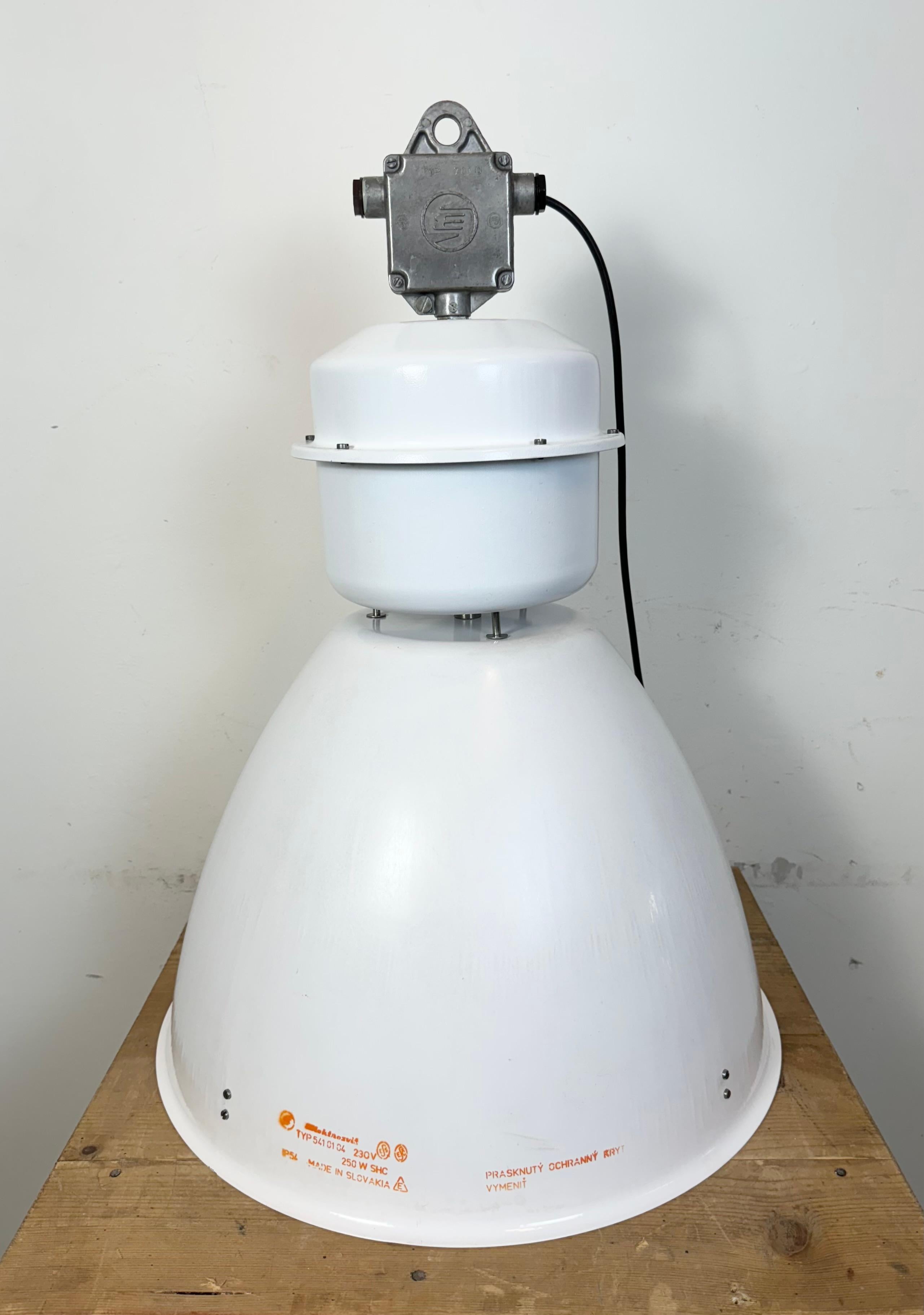 Large White Enamel Industrial Factory Lamp from Elektrosvit, 1990s For Sale 7