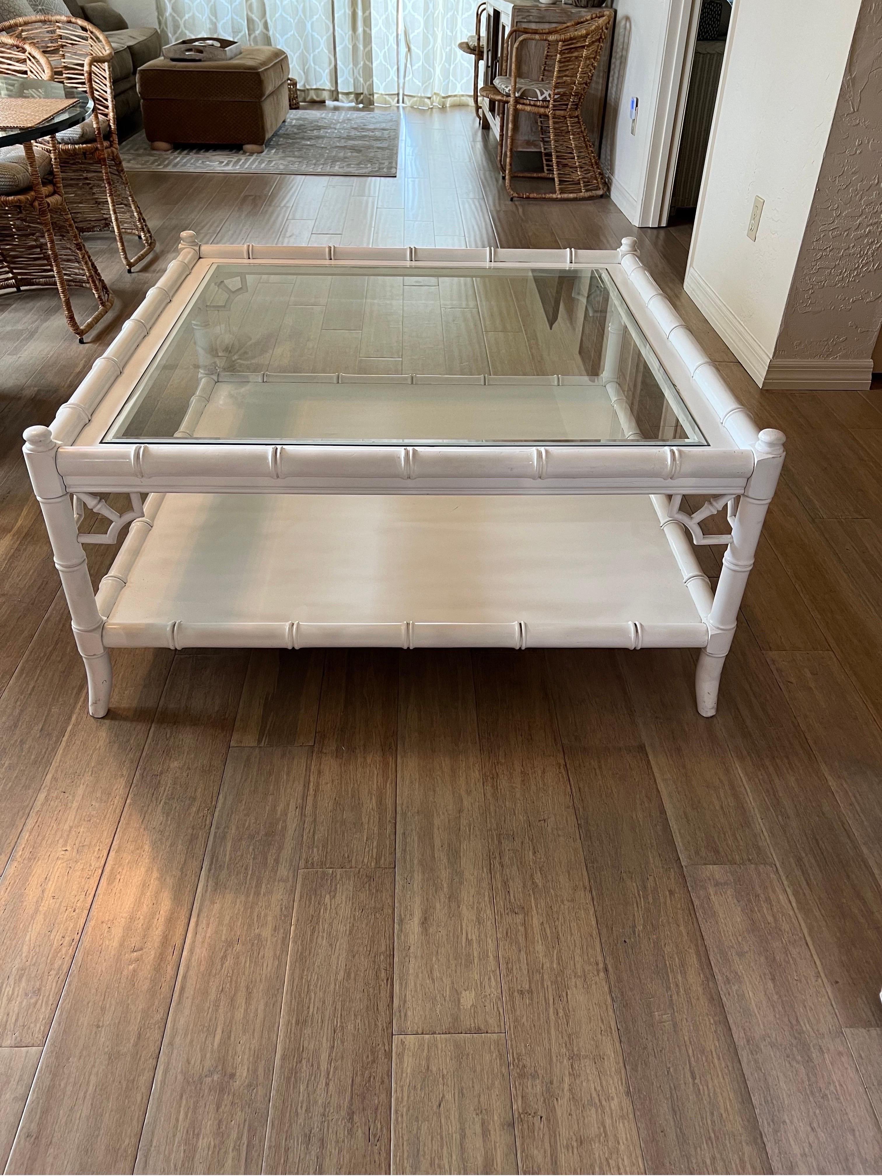 Large White Faux Bamboo Coffee Table by Thomasville. Amazing fretwork on all four corners. Perfect for a large coastal living room or porch. Matching chinoserie octagonal end tables also available. Signed on underside. Dated 1970s. Item location