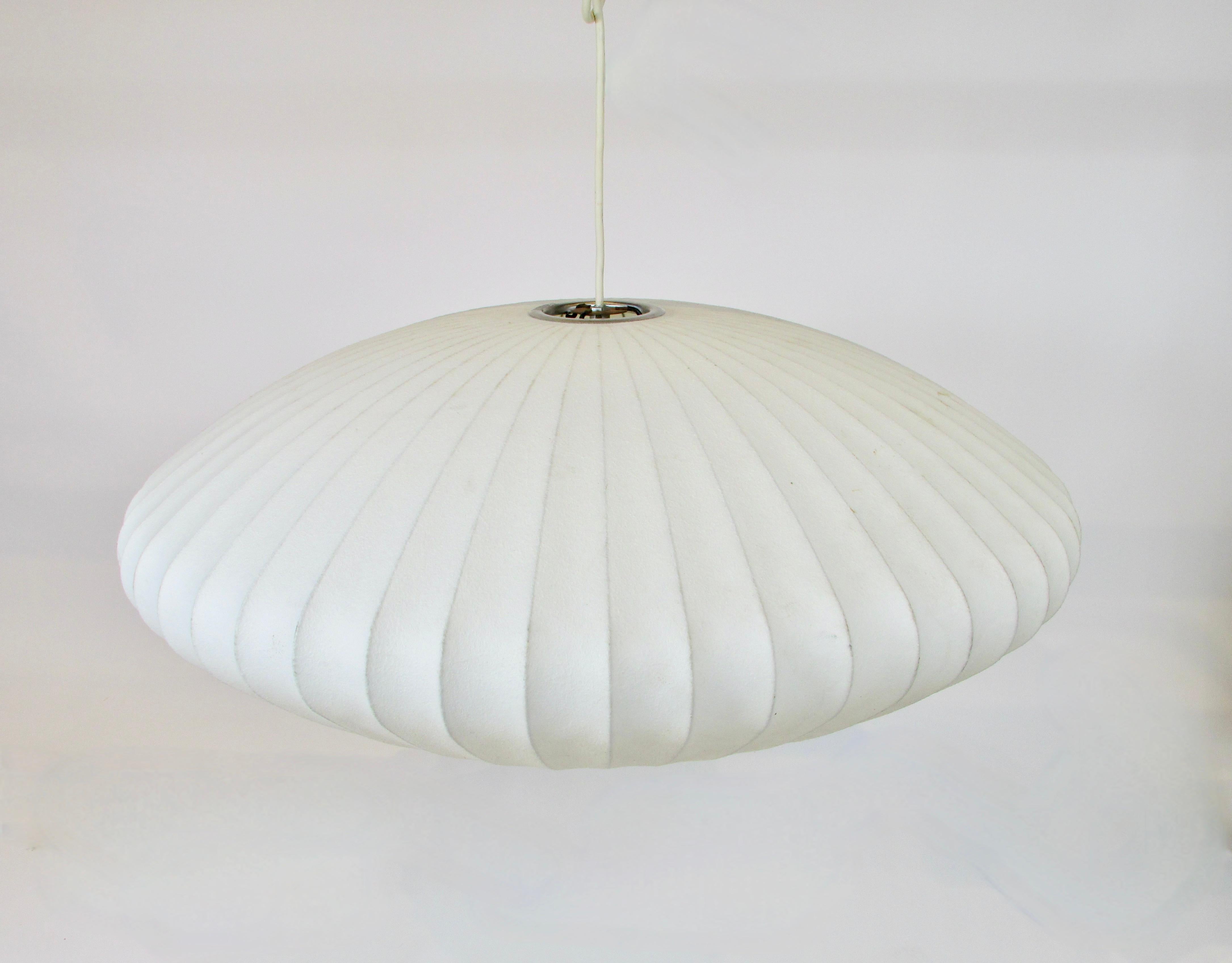 Mid-Century Modern Large White George Nelson Howard Miller Style Flying Saucer Bubble Lamp