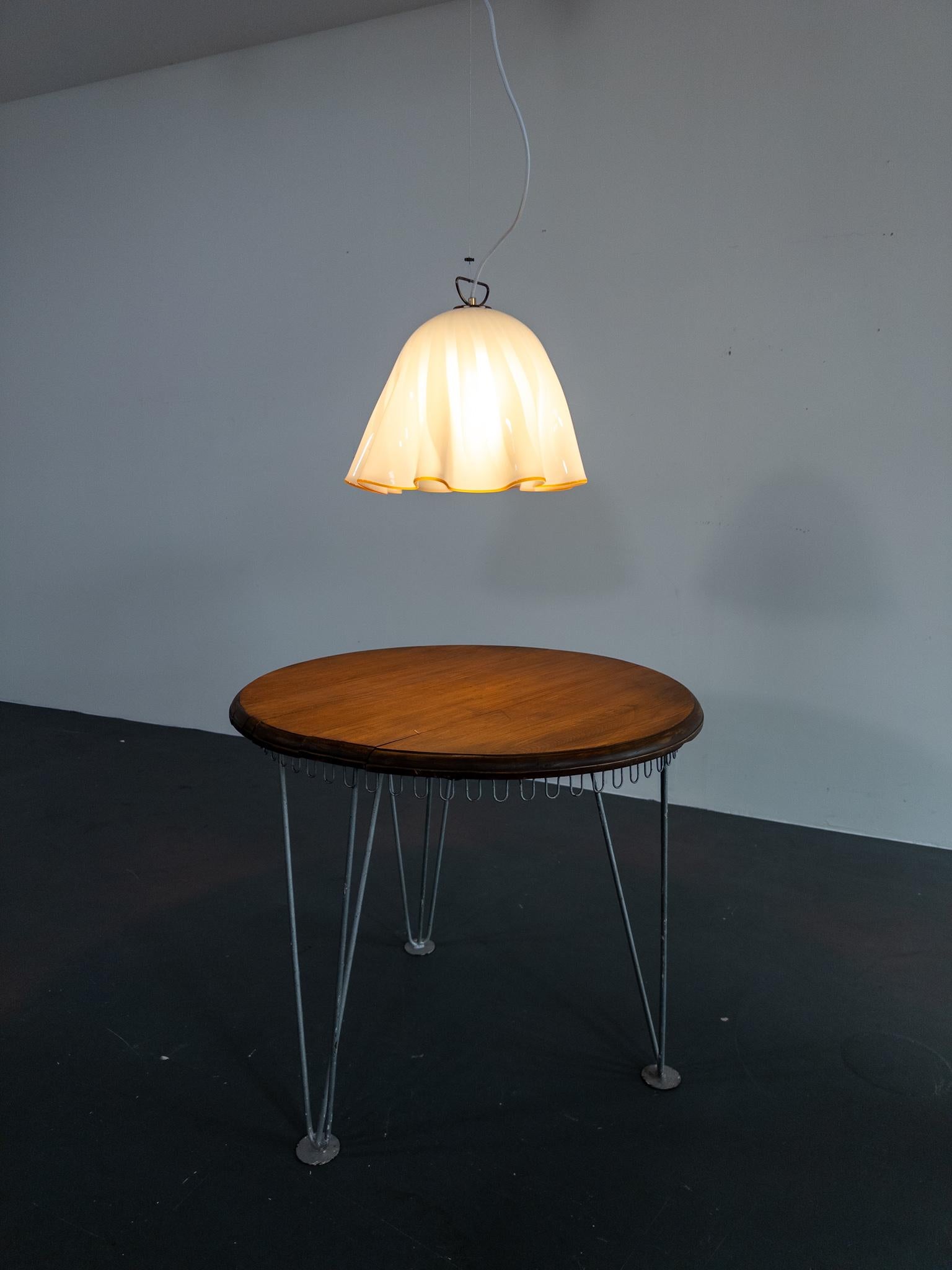 Gran lámpara colgante de cristal blanco de Kalmar Fazzoletto, década de 1970 en venta 1
