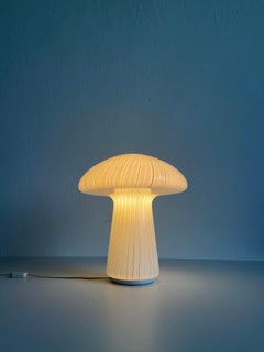 Large White Glass Swirl Murano Mushroom Table Lamp, Italy 1970s