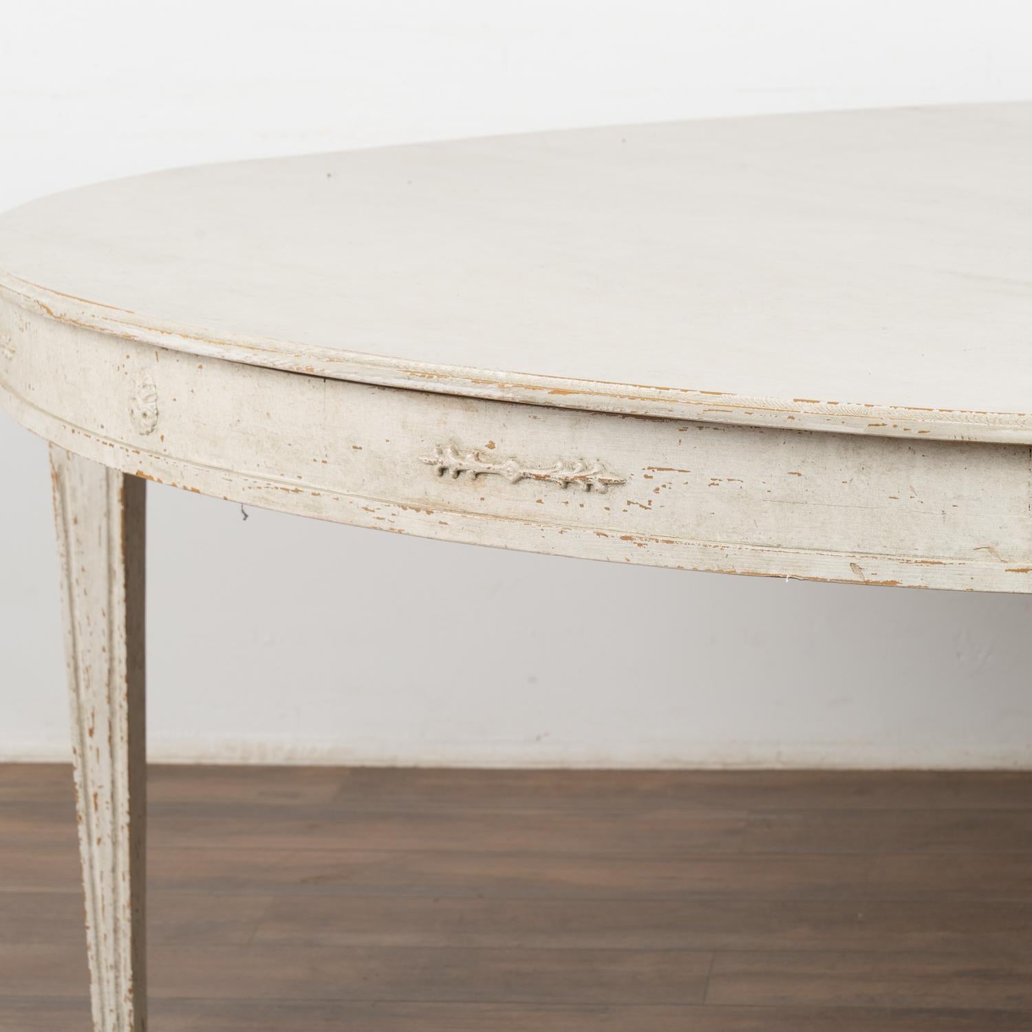 Large White Gustavian Style Round Dining Table, New 1