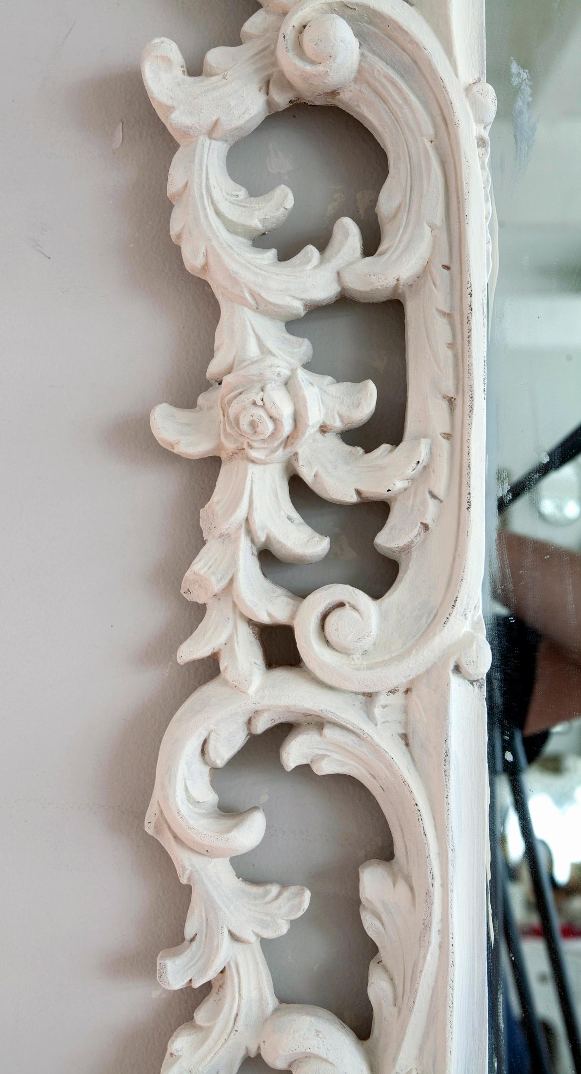 grand miroir baroque blanc