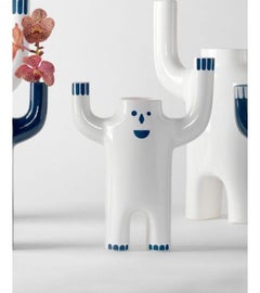 Large White Happy Susto Vase by Jaime Hayon