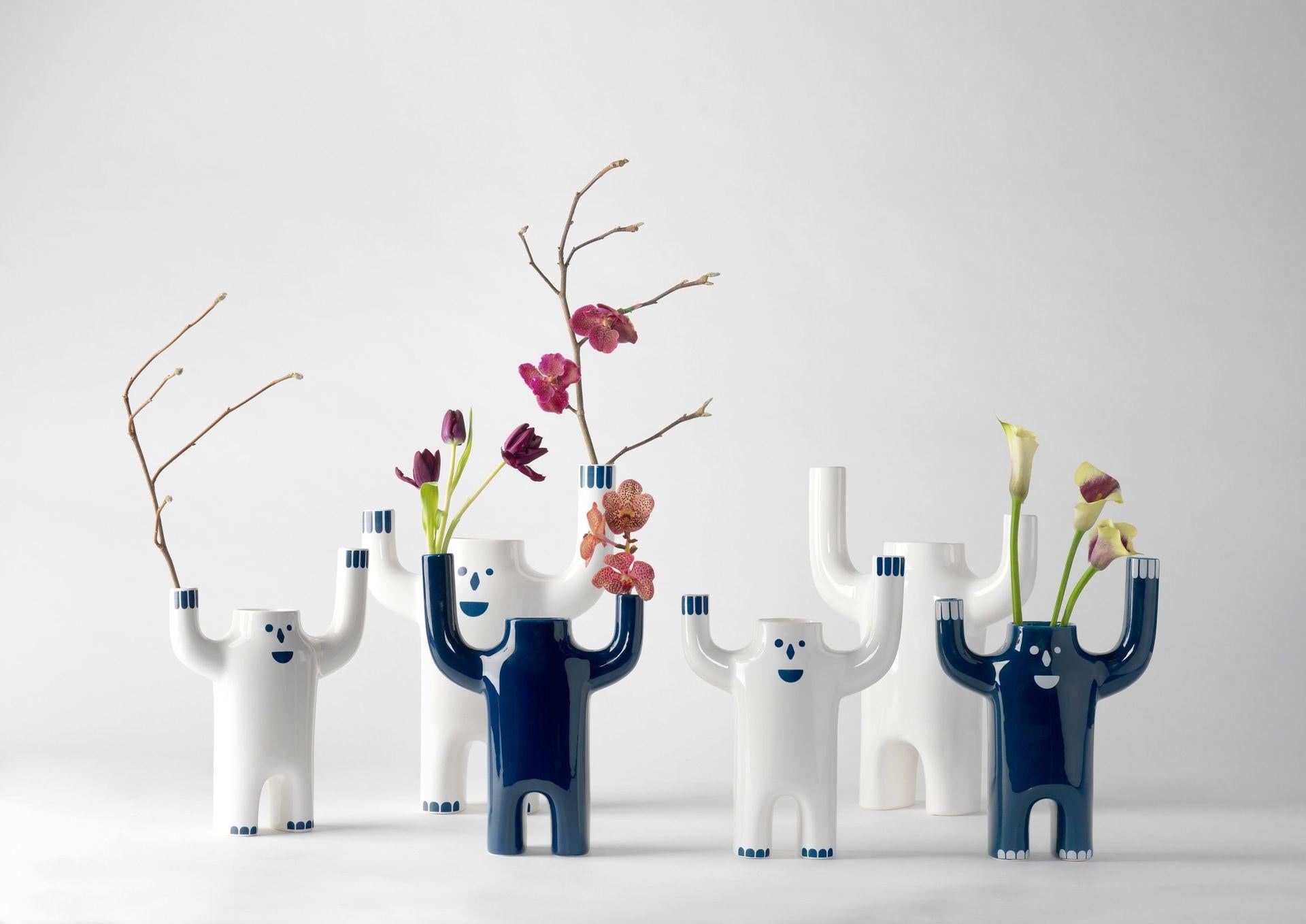 Große weiße Happy Susto-Vase von Jaime Hayon (21. Jahrhundert und zeitgenössisch) im Angebot
