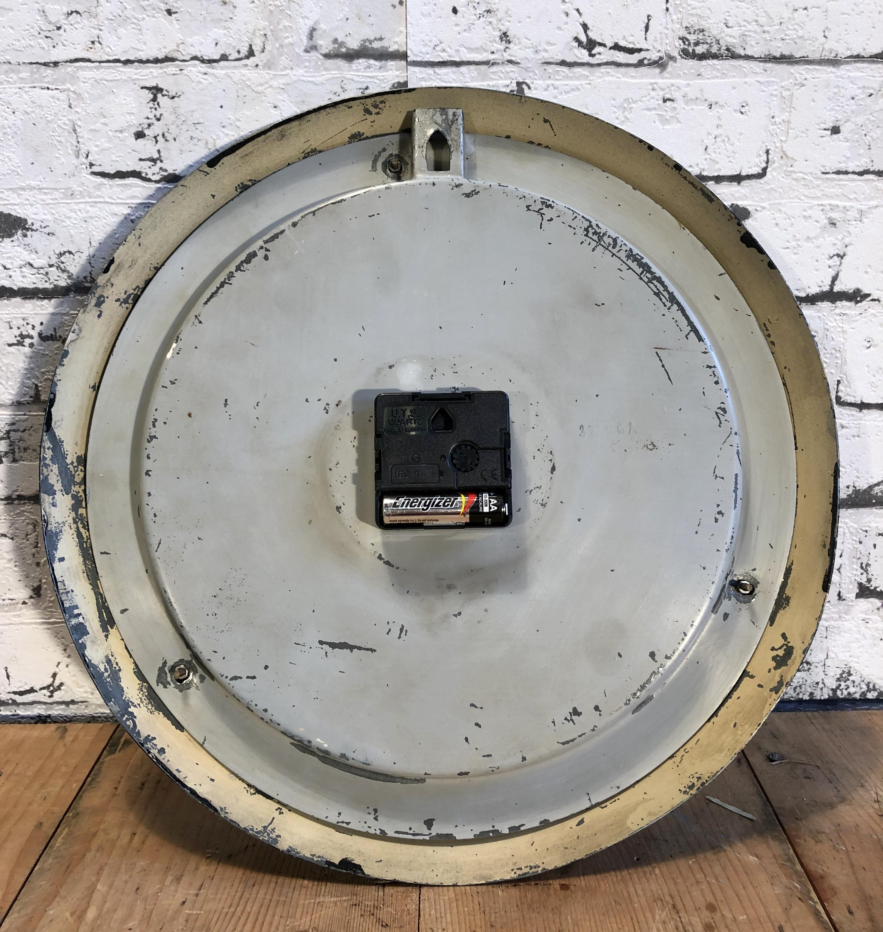 Large White Industrial Factory Wall Clock From Siemens, 1950s 3