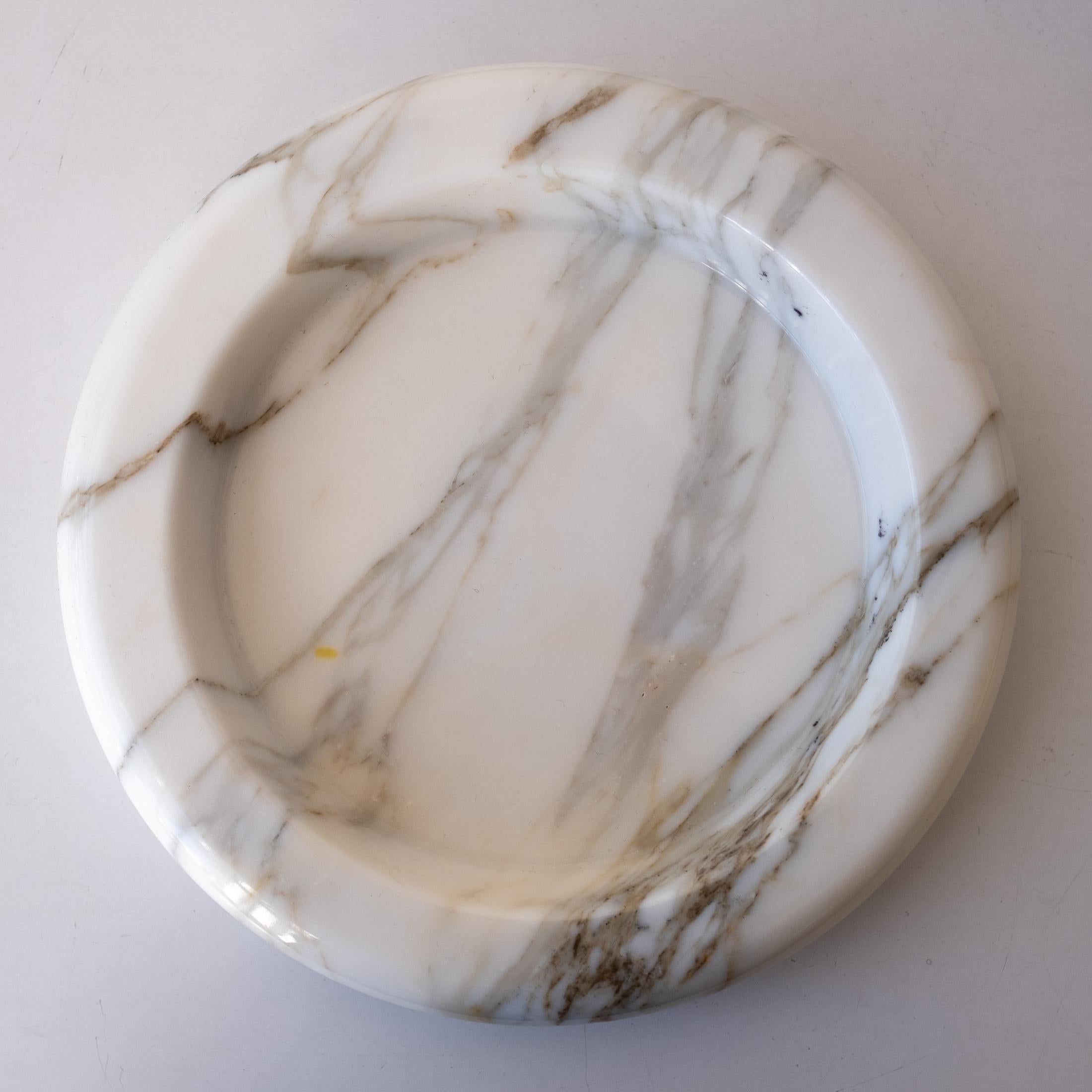 Large White Italian Carrara Marble Bowl Vide-Poche 1960s 5