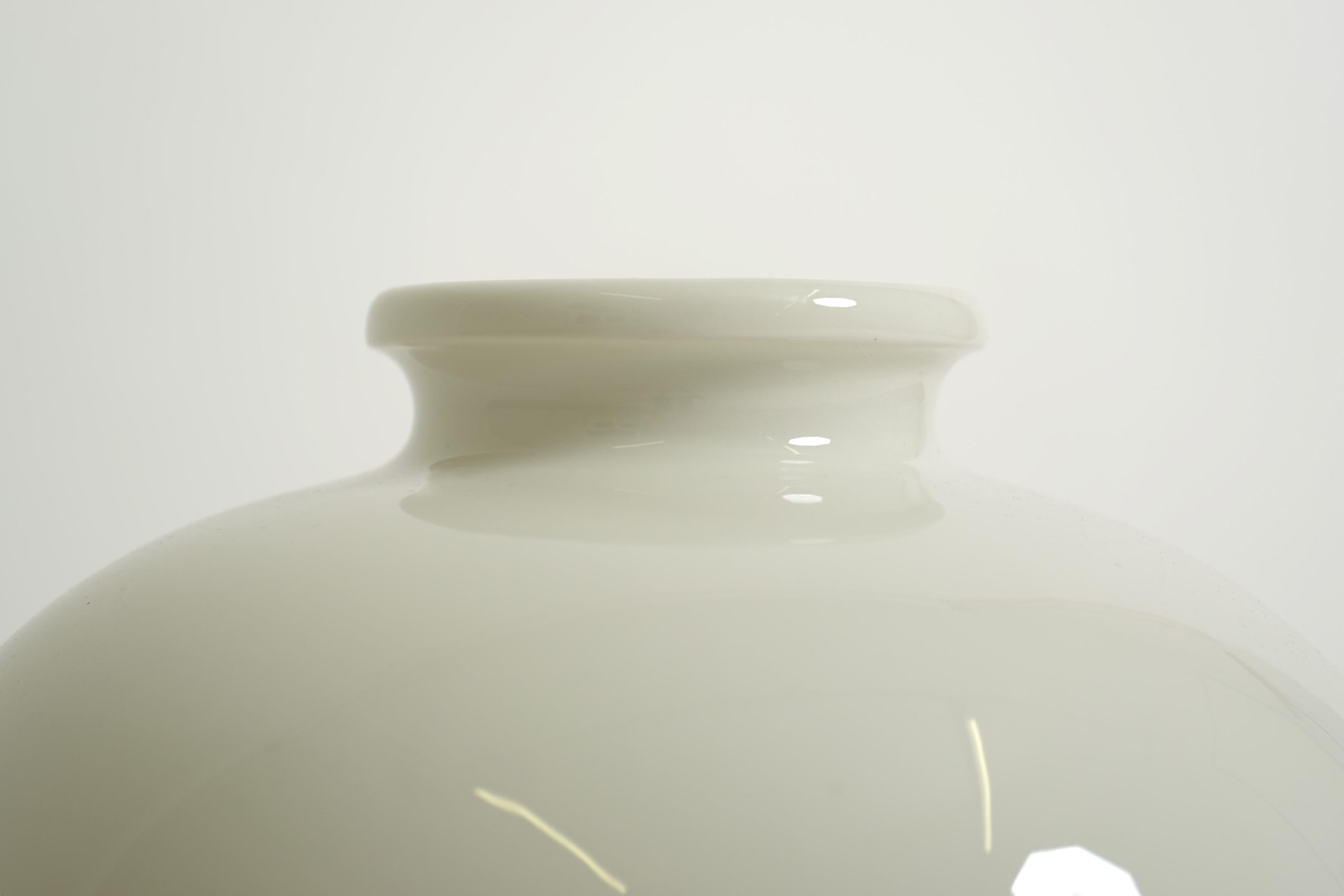 Grande vaso bianco KPM Berlin Porcelain Trude Petri Bauhaus, Germania anni '30 in vendita 7