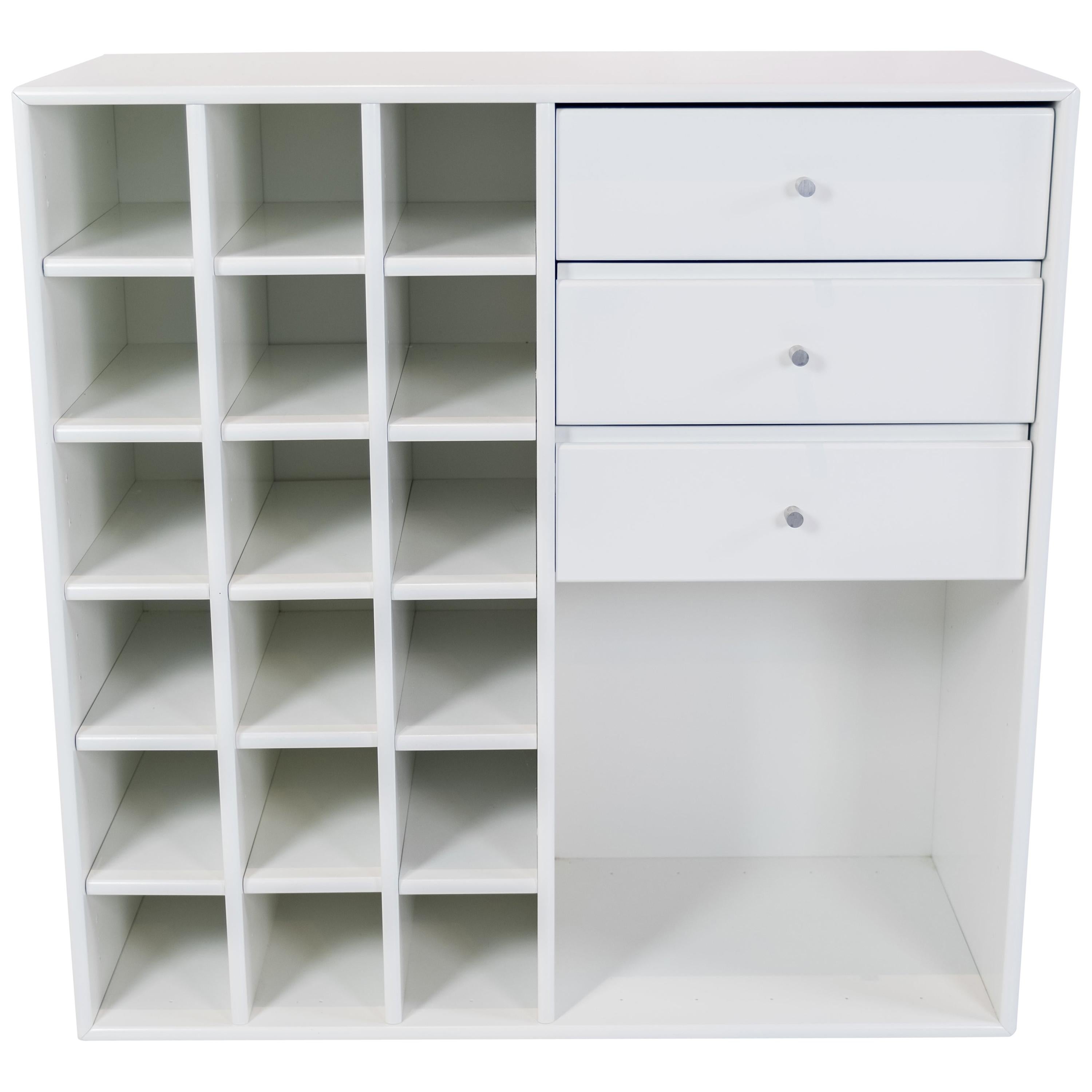 Large White Montana Module with Drawers and 18 Smaller Shelves, Designed by Pete