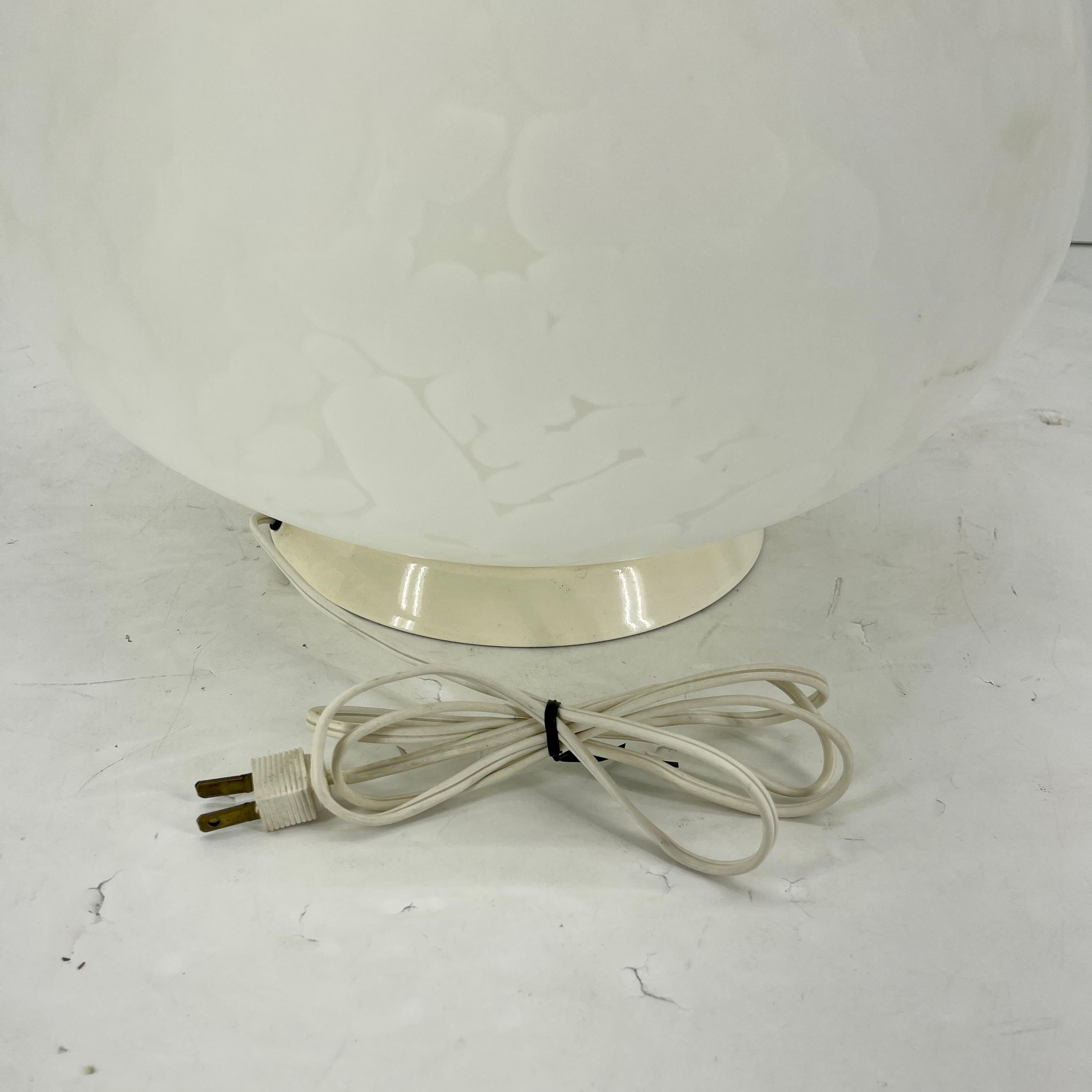 Grande lampe en verre de Murano «ottled » blanche de Carlo Nason pour Mazzega, Italie, années 1970 en vente 5