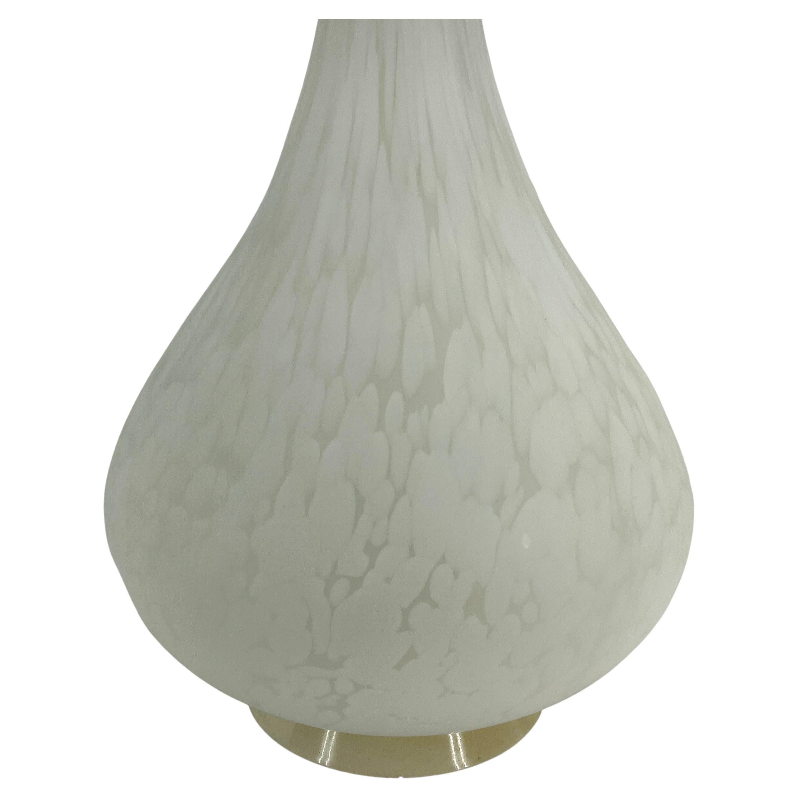 Grande lampe en verre de Murano «ottled » blanche de Carlo Nason pour Mazzega, Italie, années 1970 en vente 1