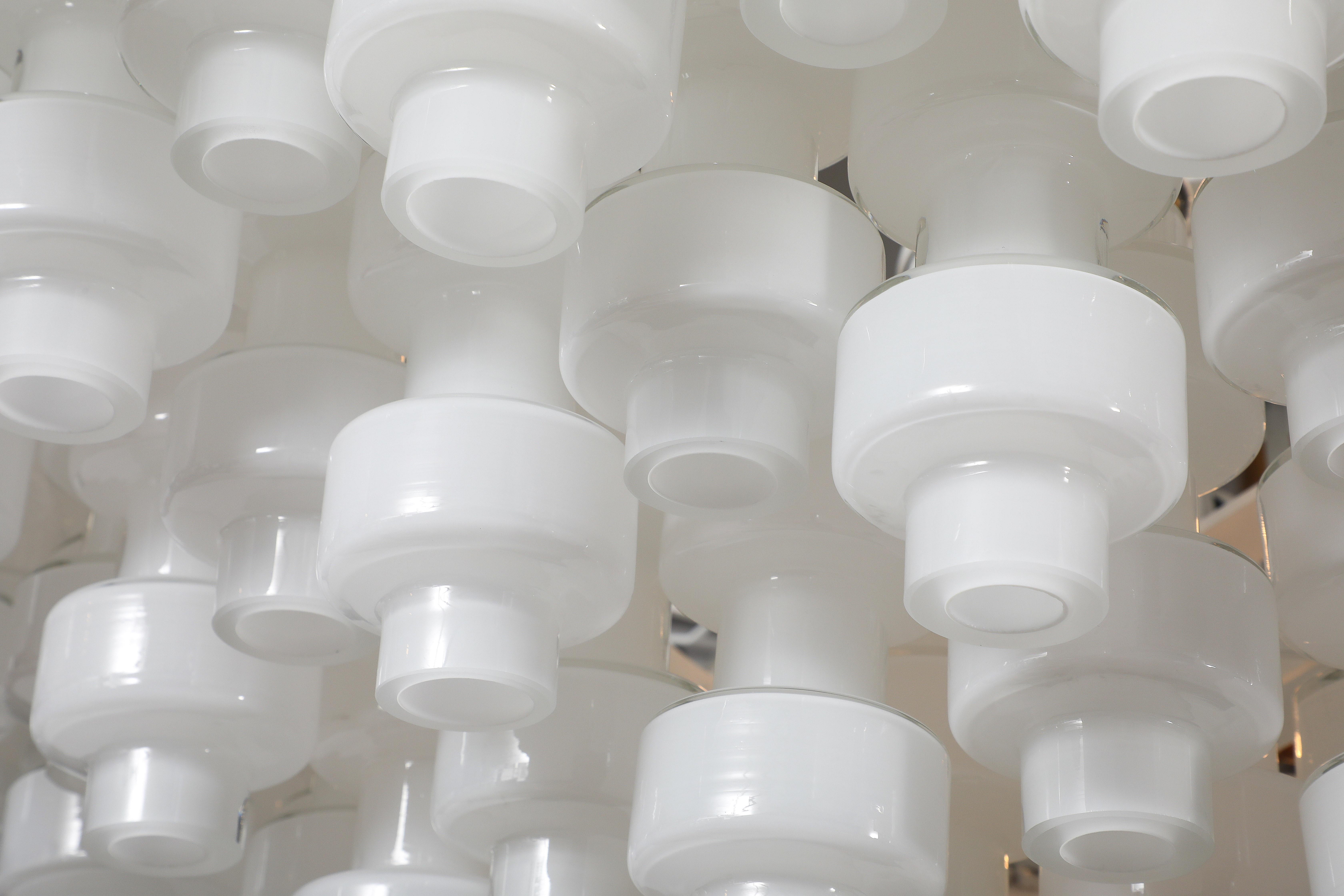 Large White Murano Glass  Chandelier For Sale 2