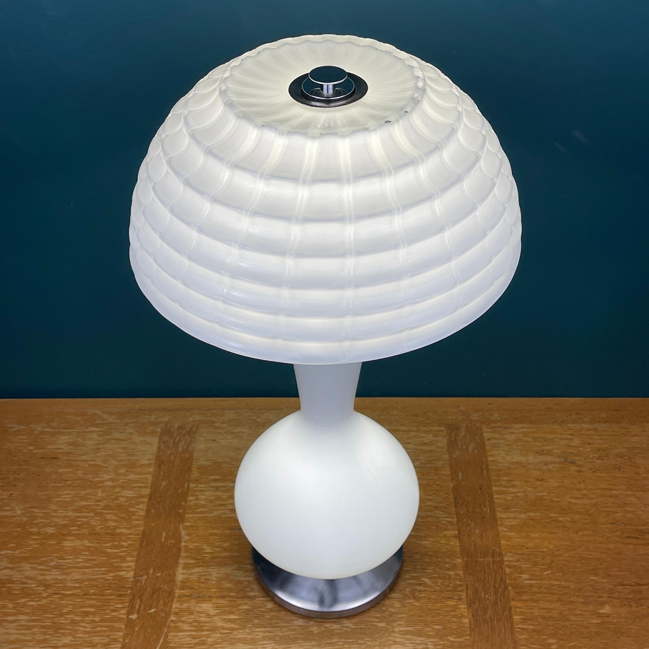 20th Century Large White Murano Table Lamp Mushroom, Italy 1970s For Sale