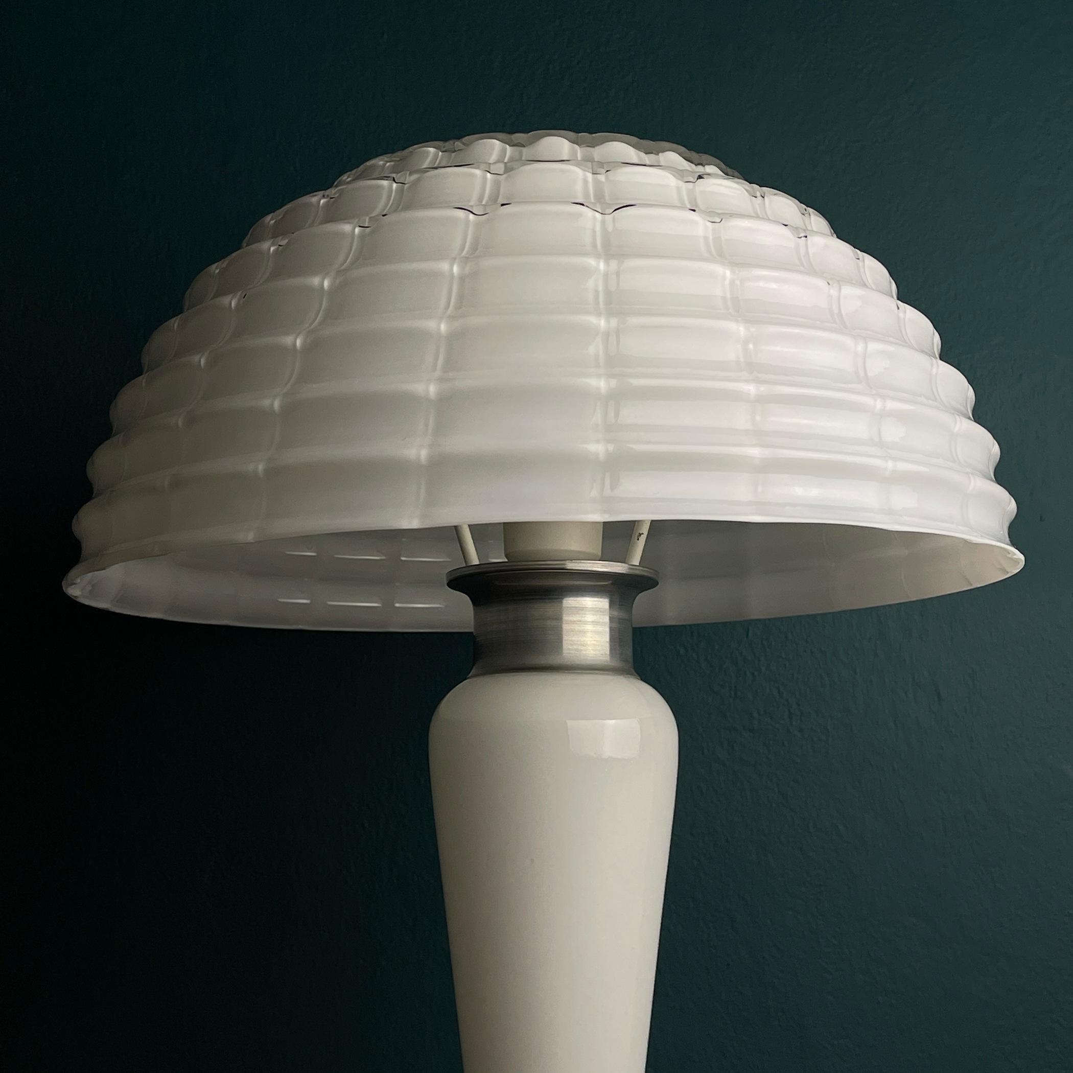 Large White Murano Table Lamp Mushroom, Italy 1970s For Sale 2