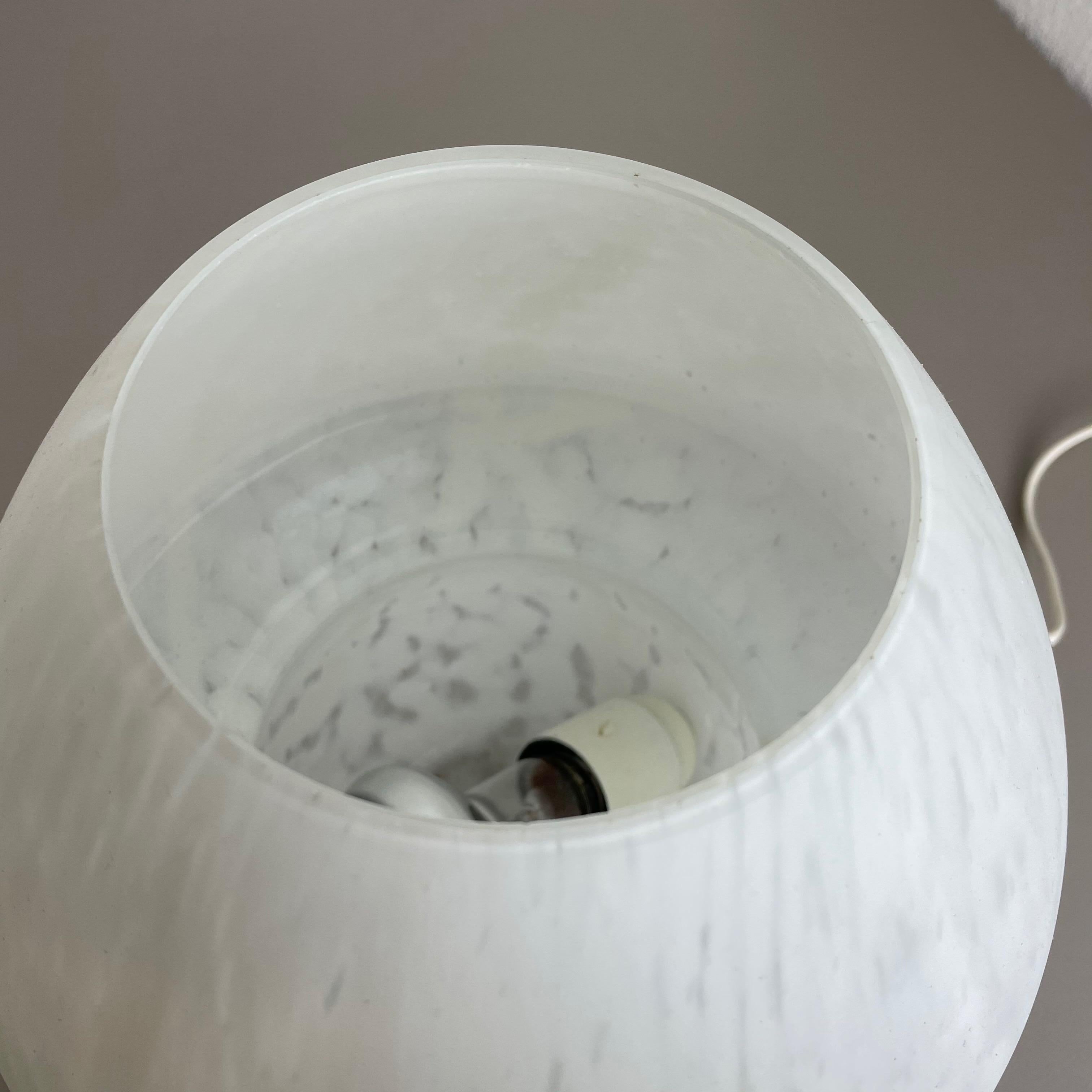 Verre de Murano Grande lampe de bureau en verre dépoli blanc Mushroom, Italie, 1970 en vente