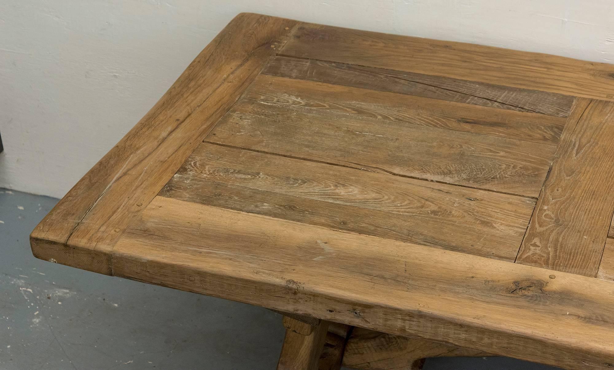Grande table à manger en chêne blanc 4