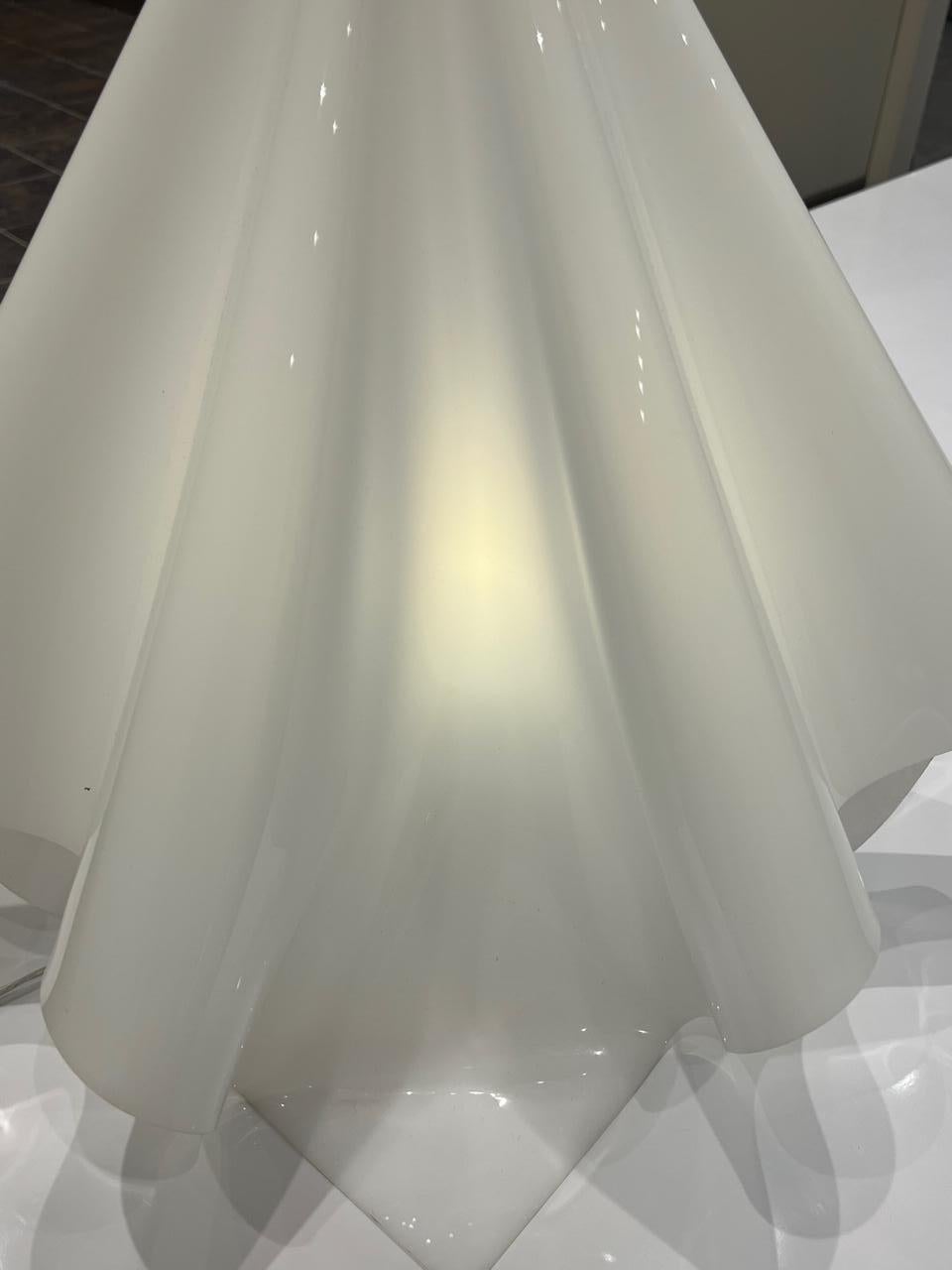 Acrylique Grande lampe blanche Oba-Q « Fantôme » de la série K de Shiro Kuramata en vente