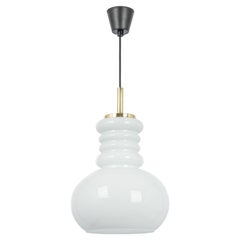 Grande lampada a sospensione in vetro opalino bianco di Peill & Putzler, Germania, 1970