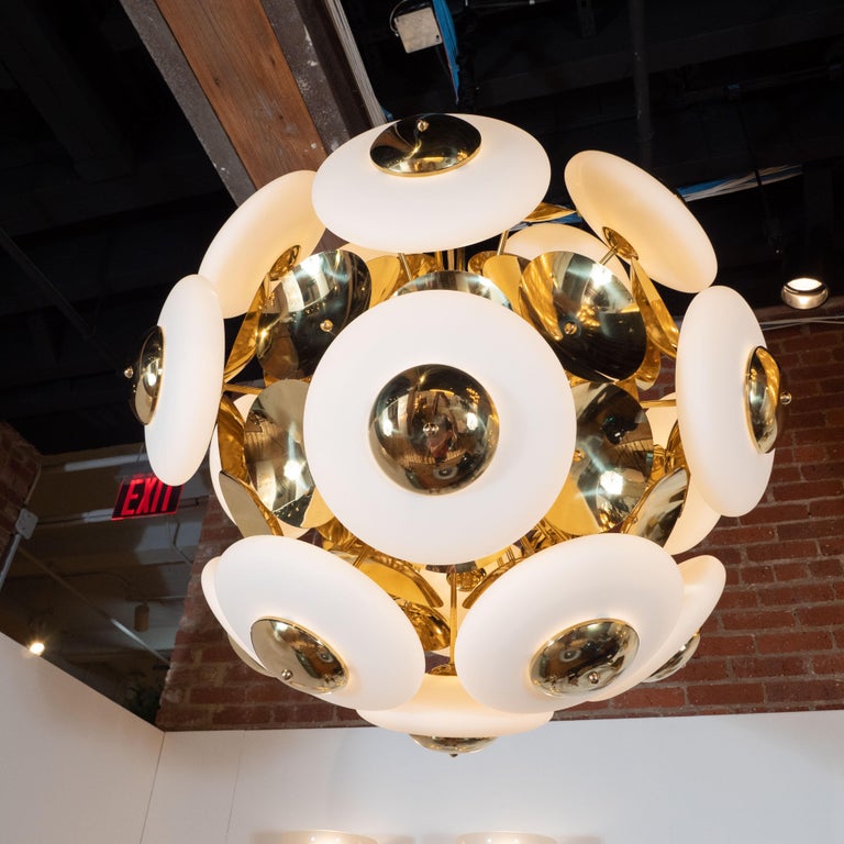 Hand-Crafted Large White Murano Glass and Brass Sphere Sputnik Round Chandelier, Italy For Sale