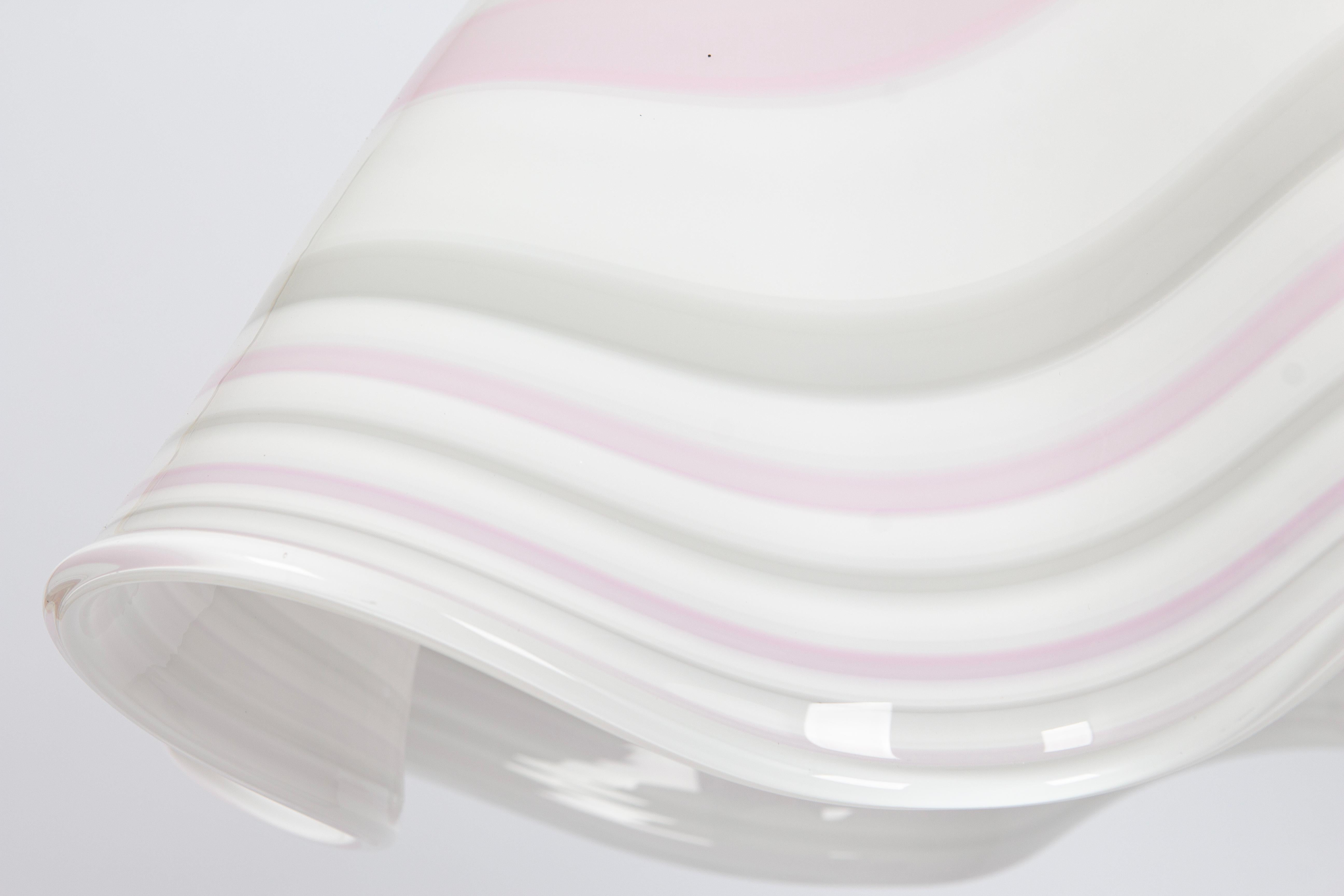 Large White Pink Glass Pendant Light Mazzega-Fazzoletto, Italy, 1970s In Good Condition For Sale In Aachen, NRW