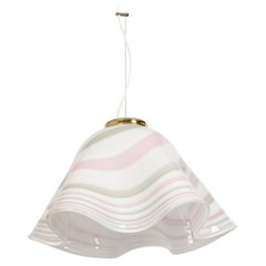 Grande lampada a sospensione in vetro rosa bianco Mazzega-Fazzoletto, Italia, anni '70