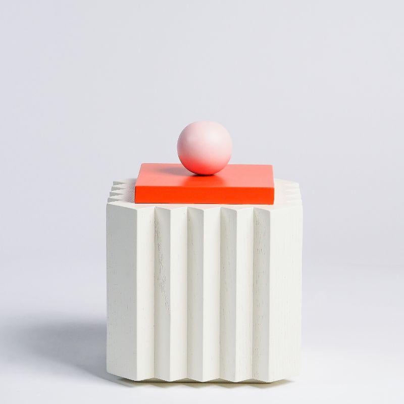Large, white Plizé box by Made by Choice ( White base, red, white top)
Dimensions: W 17 x D 17 x H 22 cm
Materials: Birch plywood

Also available: Blue, green, small & medium. 

The Plizé box – Serrated surface balanced with a spherical knob