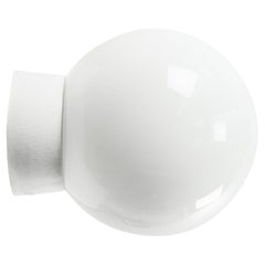 Grande lampada da soffitto a parete in porcellana bianca con vetro opalino vintage, sconsigliata