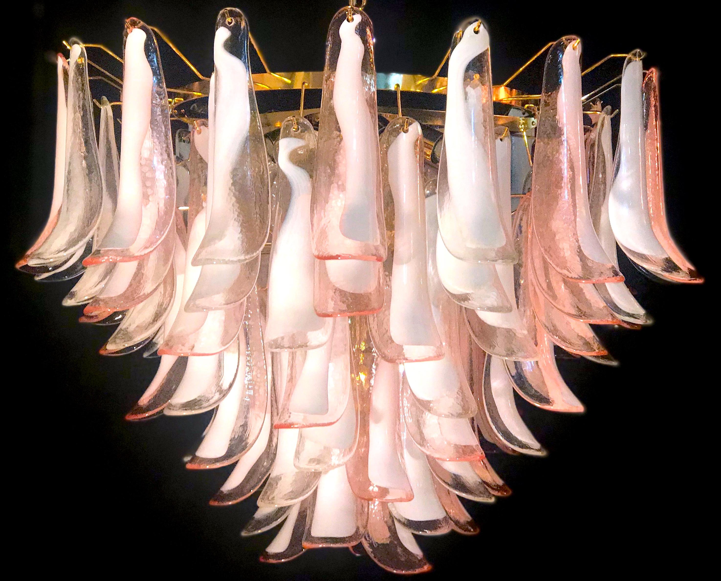Gran lámpara de araña o de techo de Murano con pétalos de tulipán blanco en venta 10