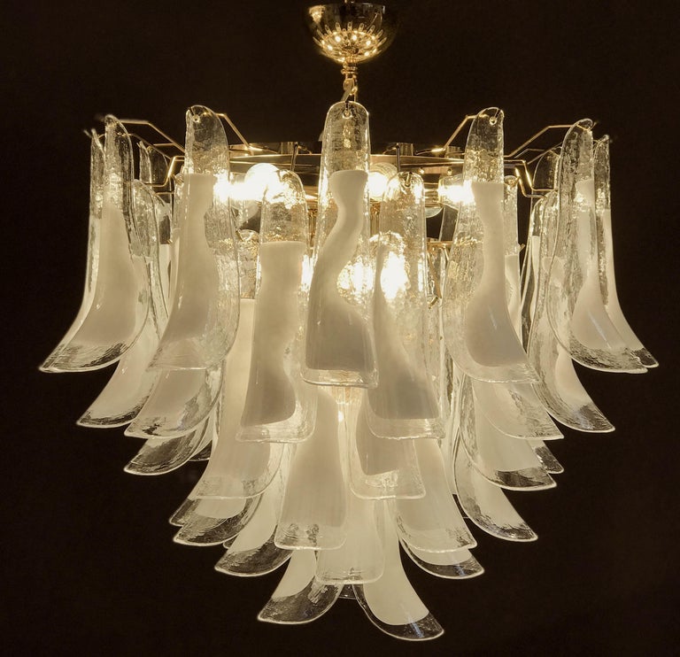 Large White Tulip Petals Murano Chandelier or Ceiling Light For Sale 2