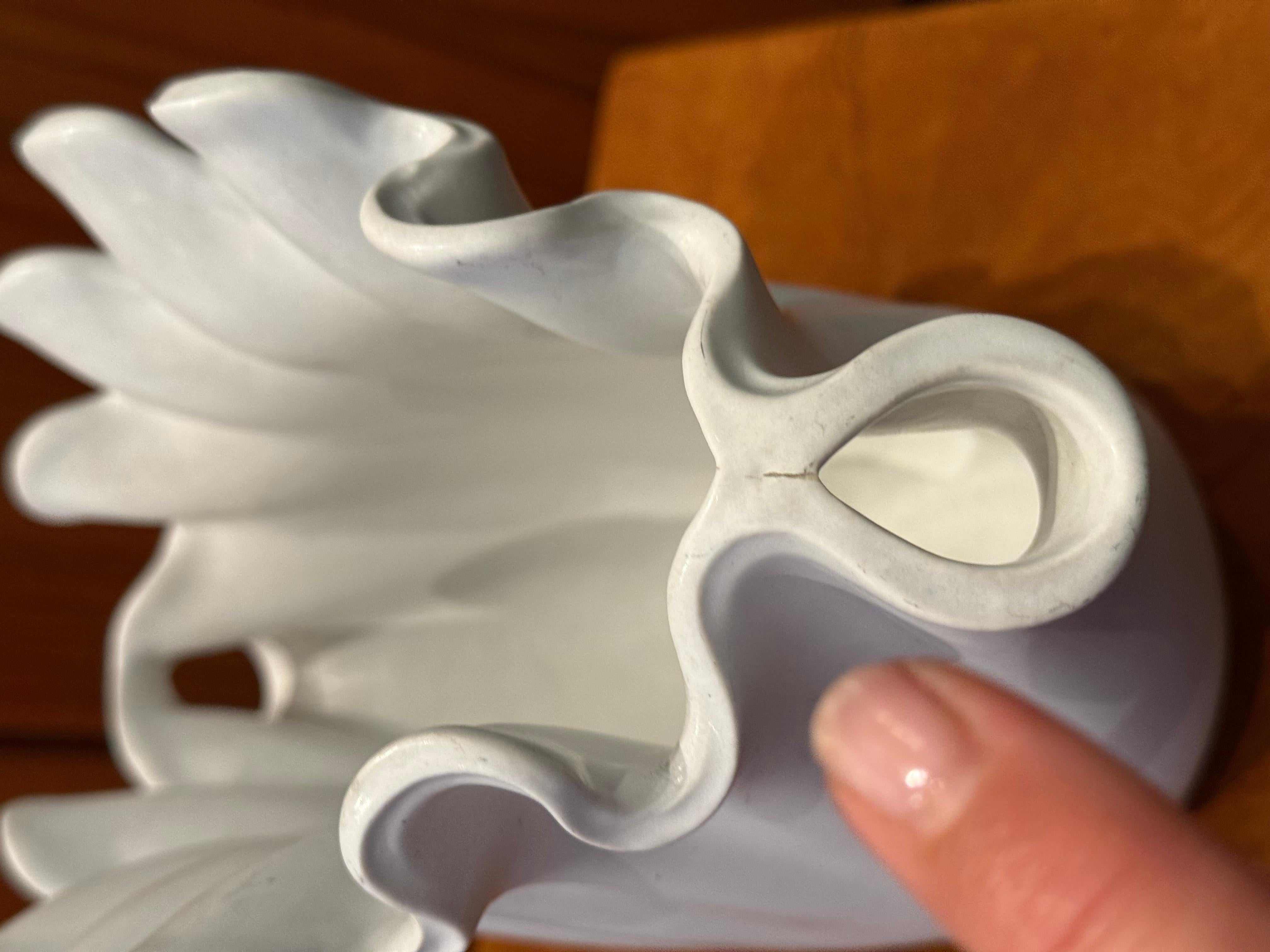 Grande vaso a conchiglia VÅGA bianco di Wilhelm Kage per Gustavsberg, Svezia, anni '40 in vendita 7