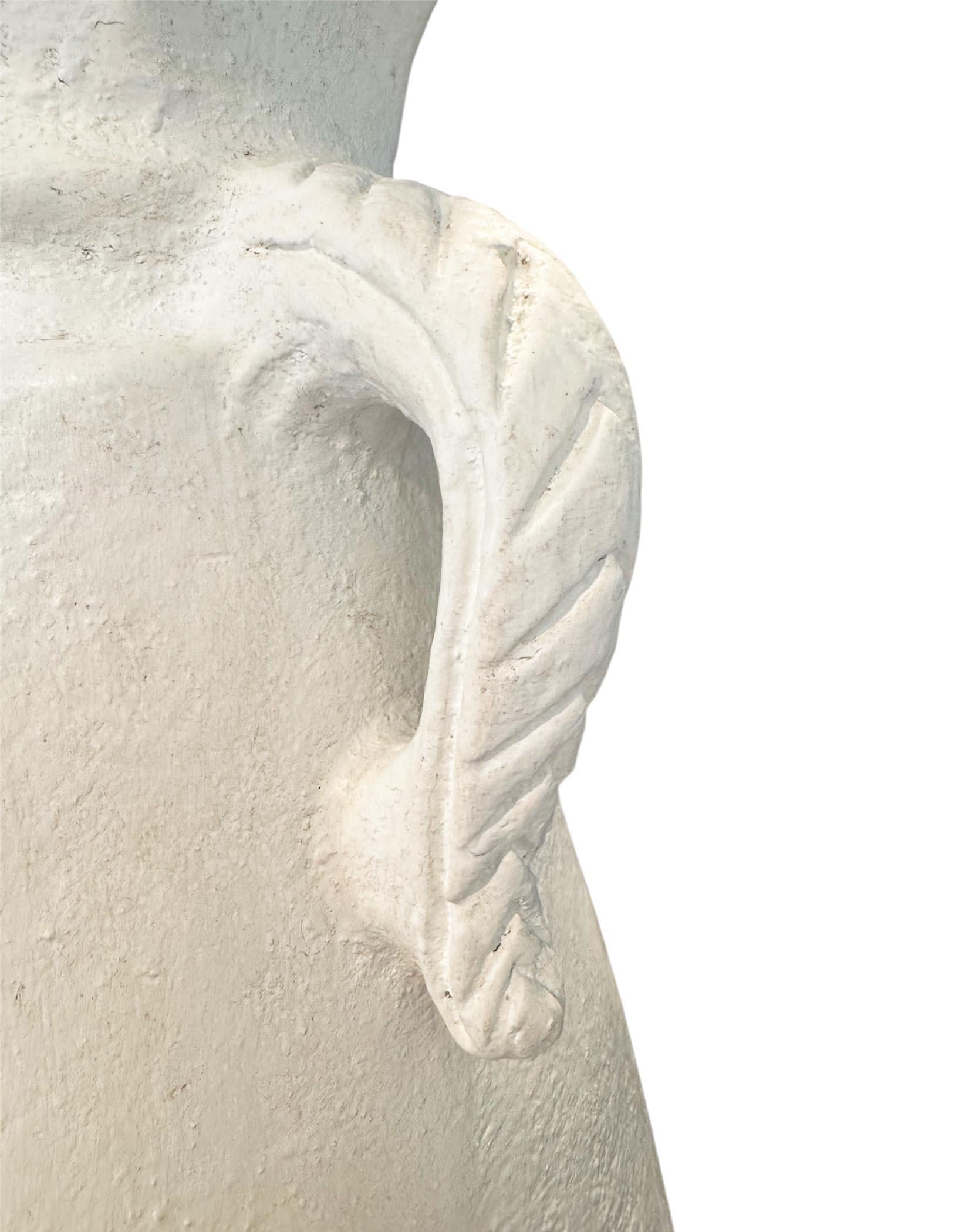 Grand vase blanc en vente 4