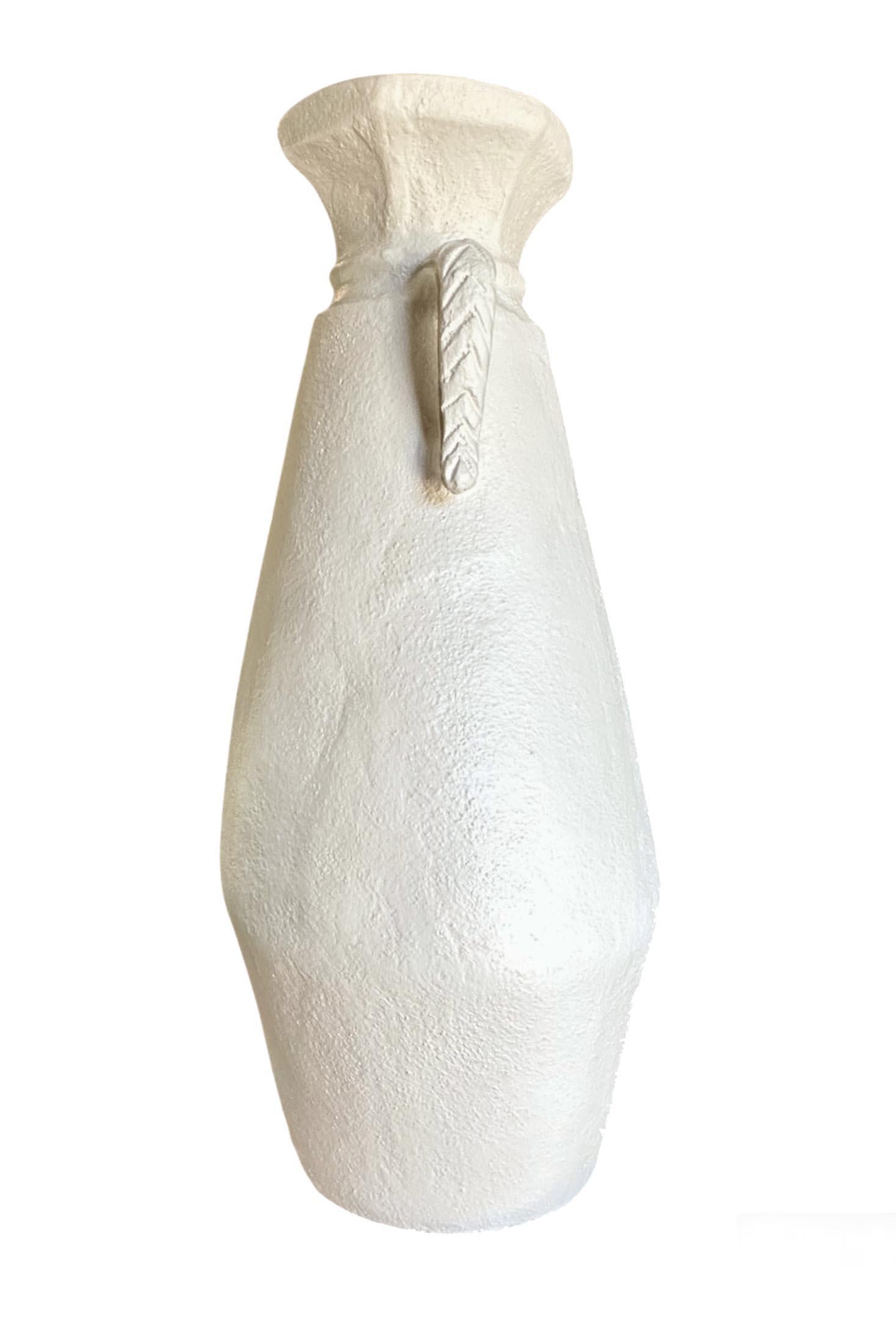 Fait main Grand vase blanc en vente