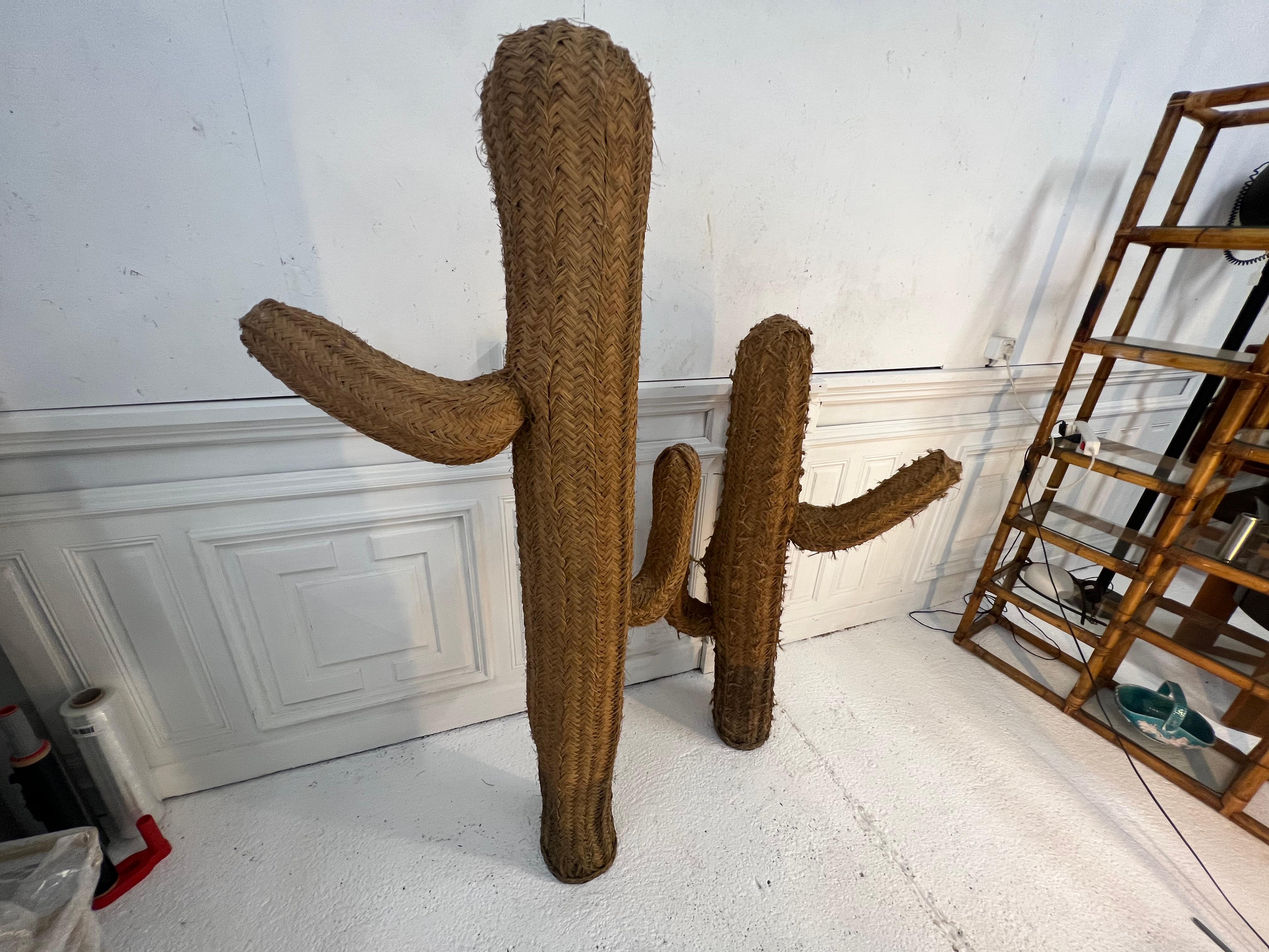 Grand cactus en osier, décoration de jardin des années 1970  en vente 1