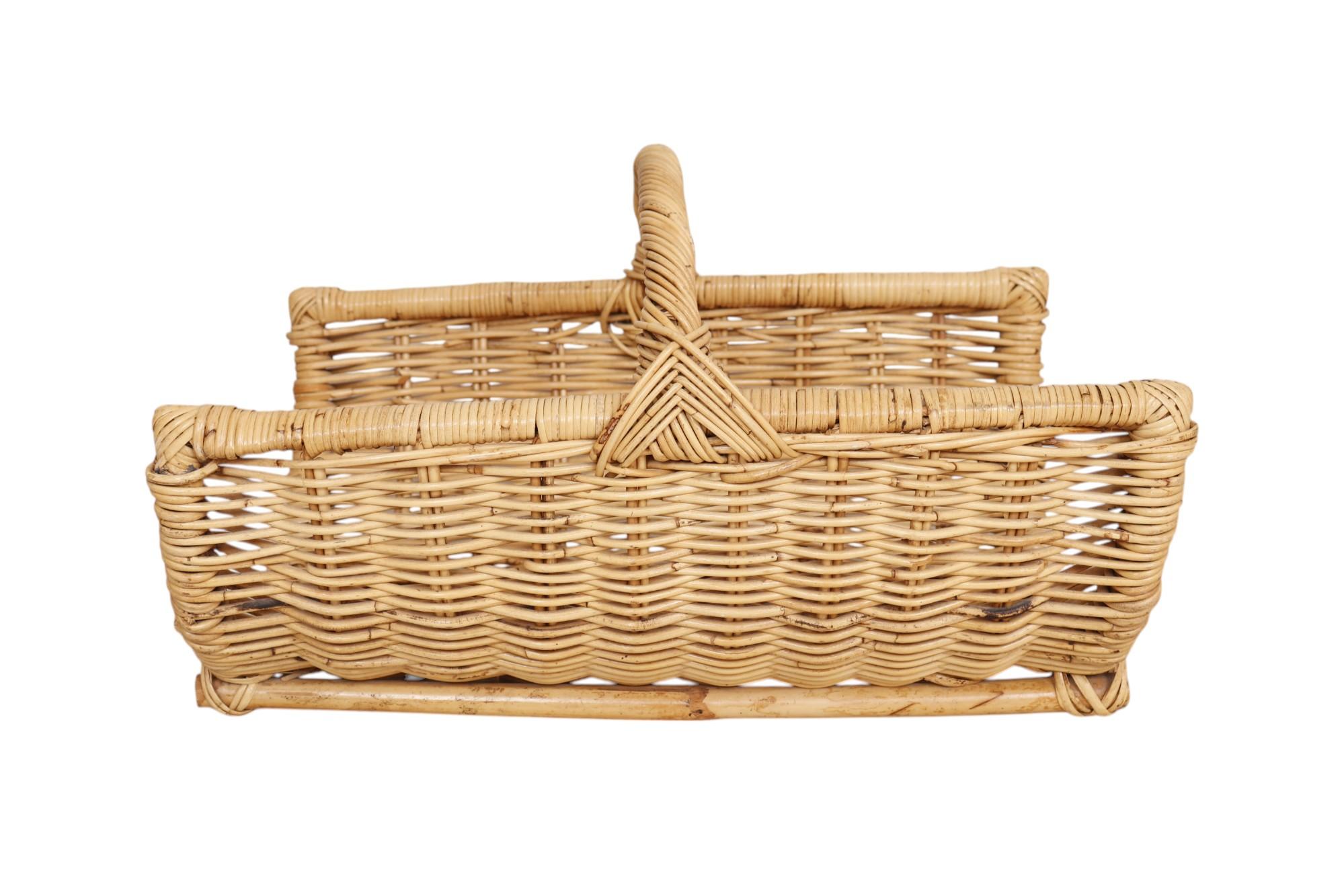 Rustique Grand panier de cheminée en osier en vente