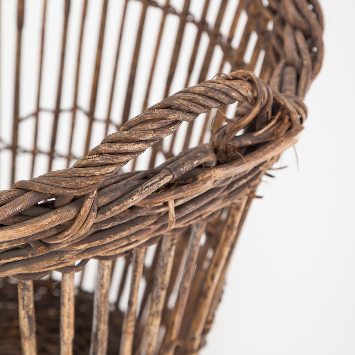 Large Wicker Laundry Basket 3