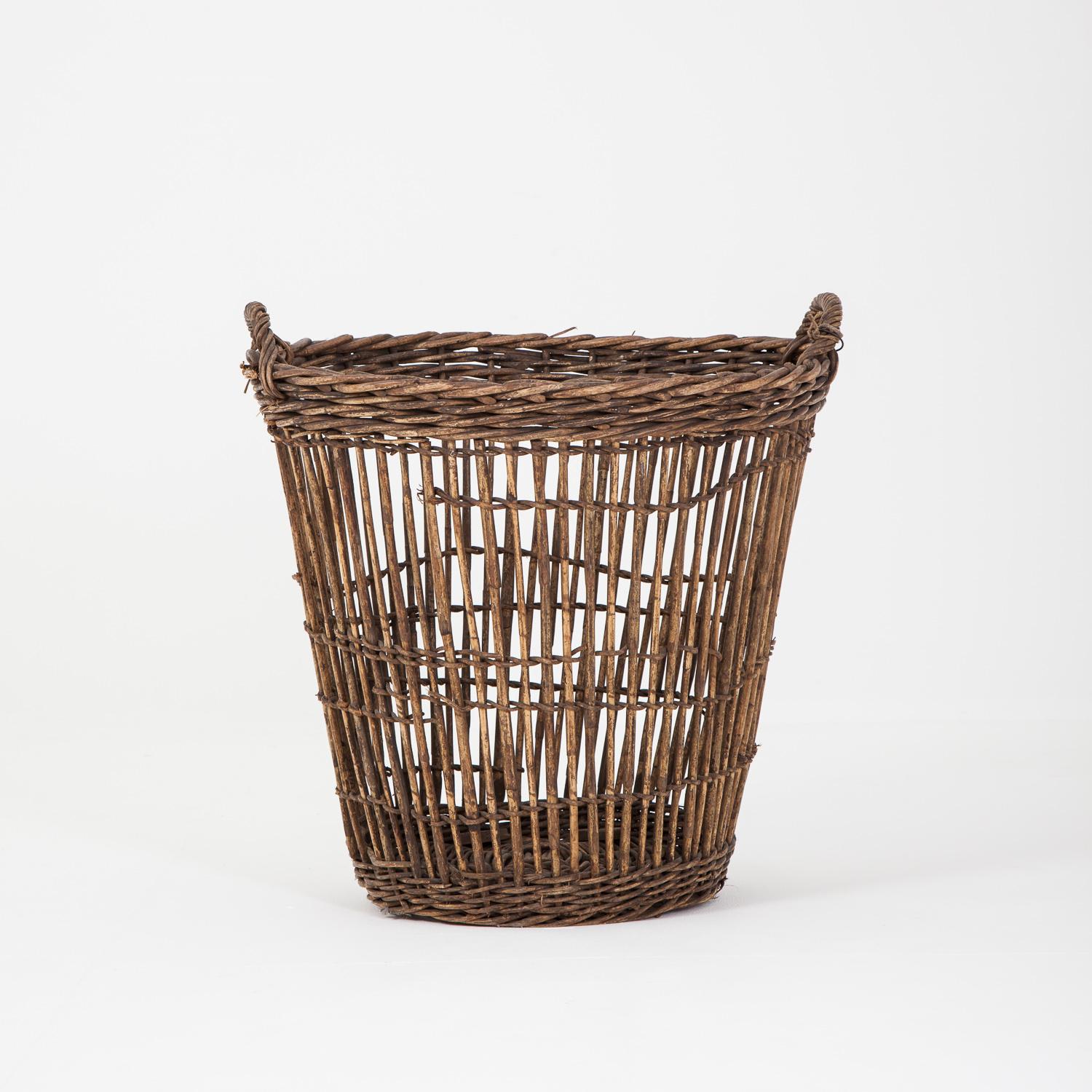 Large wicker laundry basket, great decorative or functional piece.

Measures: Height 68cm x width 73cm x depth 70cm.