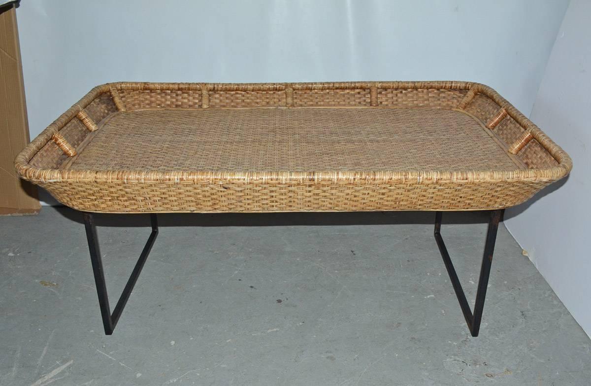 Wonderfully large wicker rattan tray coffee table on metal stand. Perfect for porch, patio, casual den or sunroom. 
Height of tray - 4.50