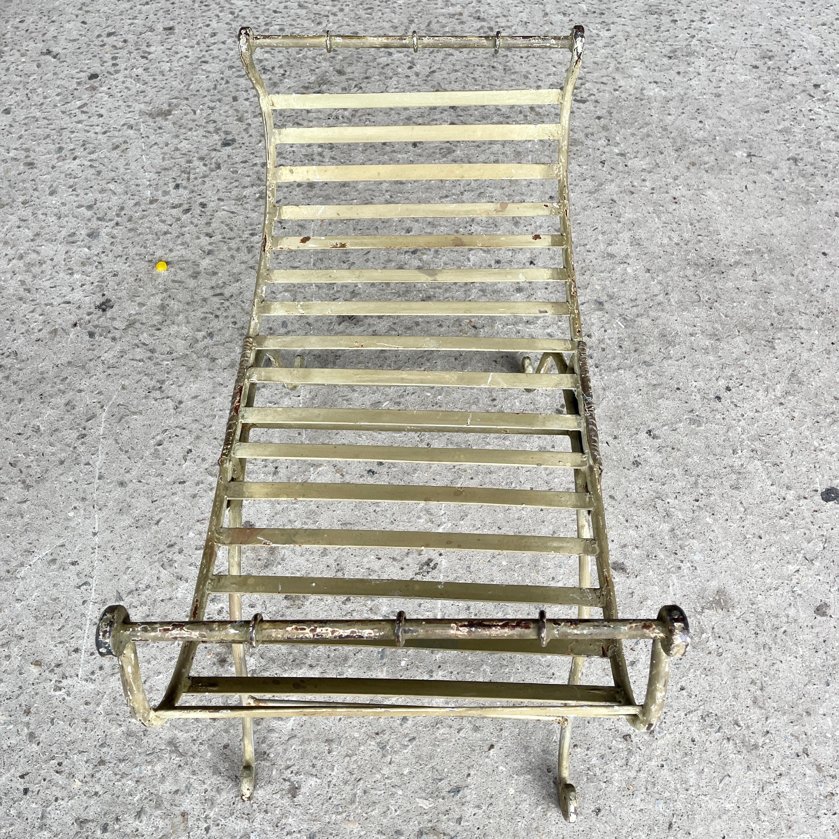 Large Wide Patio Garden Painted Iron Seat Bench, Circa 1930-1950 For Sale 2