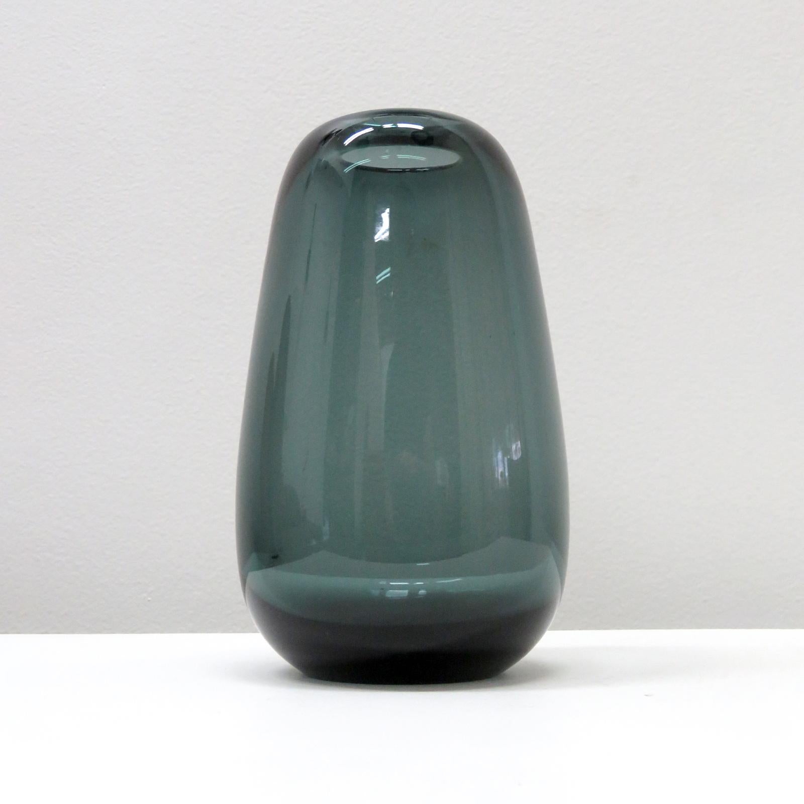 wonderful large vase from the 'Turmalin' series by Wilhelm Wagenfeld for WMF, blown and cold cut-glass